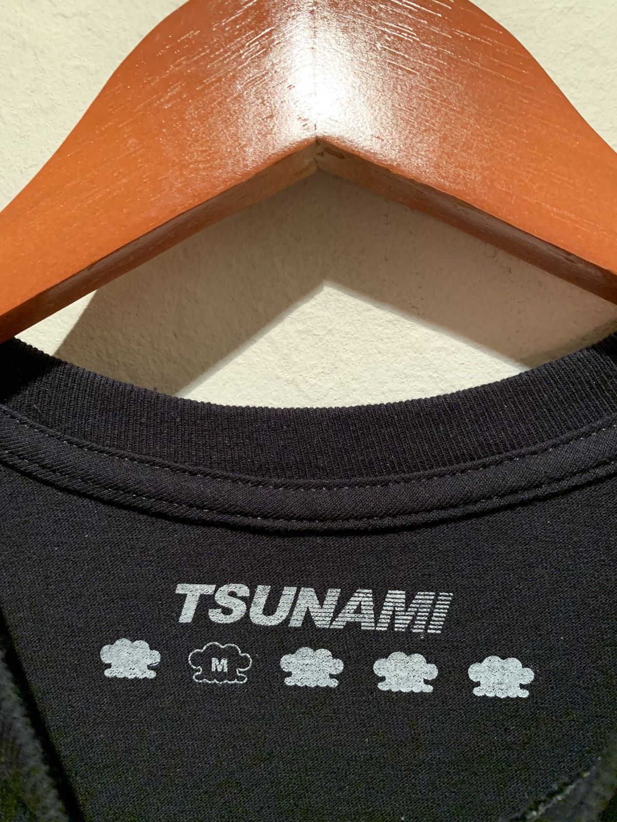 *RARE* Kehlani Tsunami Graf Print T-Shirt - Medium