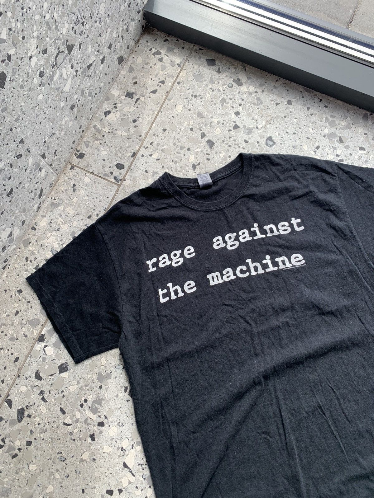 Band Tees × Rage Against The Machine × Vintage Rage against the machine 2018 vintage t-shirt Size US L / EU 52-54 / 3 - 2 Thumbnail