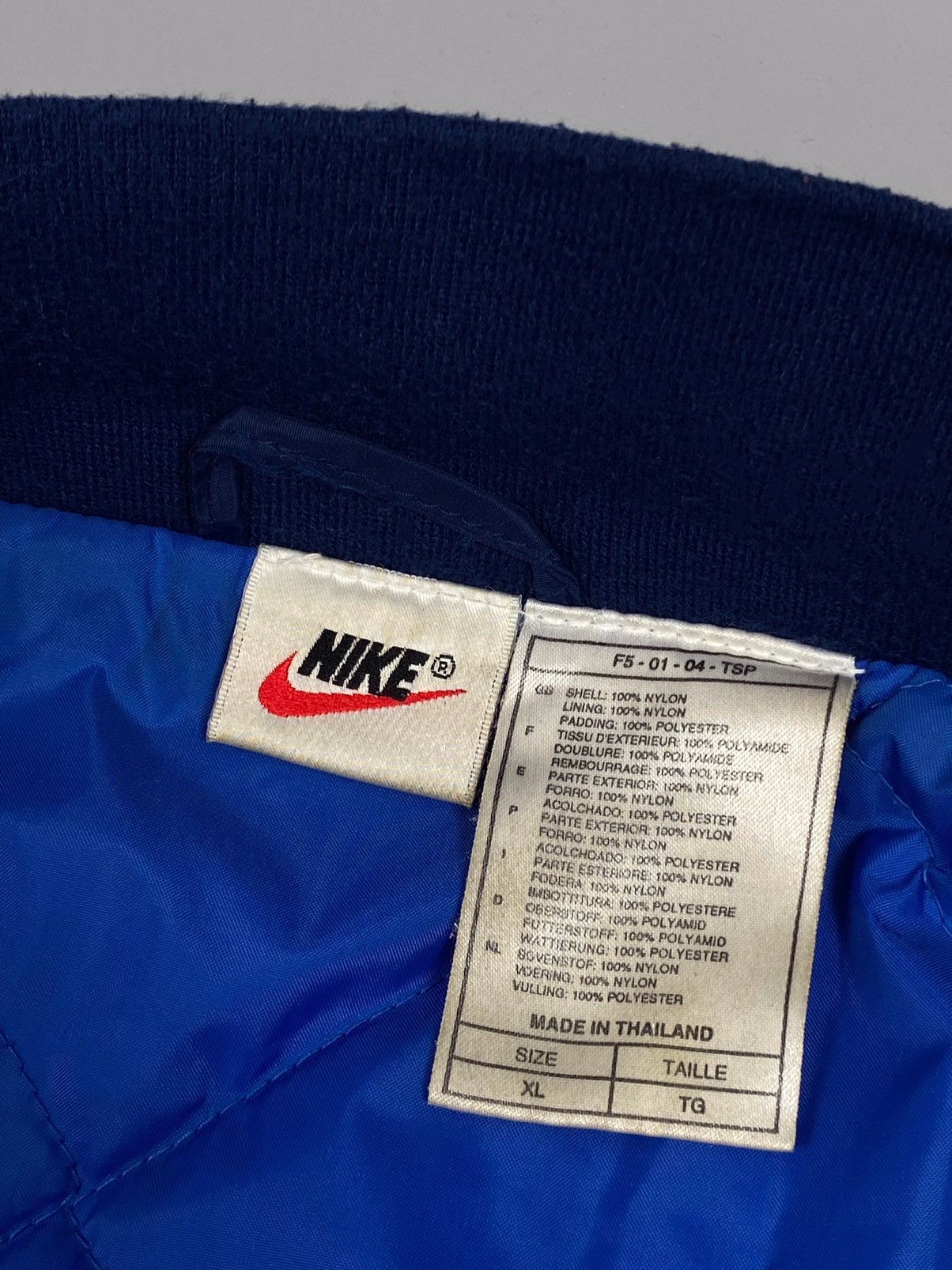 Nike vintage nike 90’s nylon jacket Size US XL / EU 56 / 4 - 13 Thumbnail