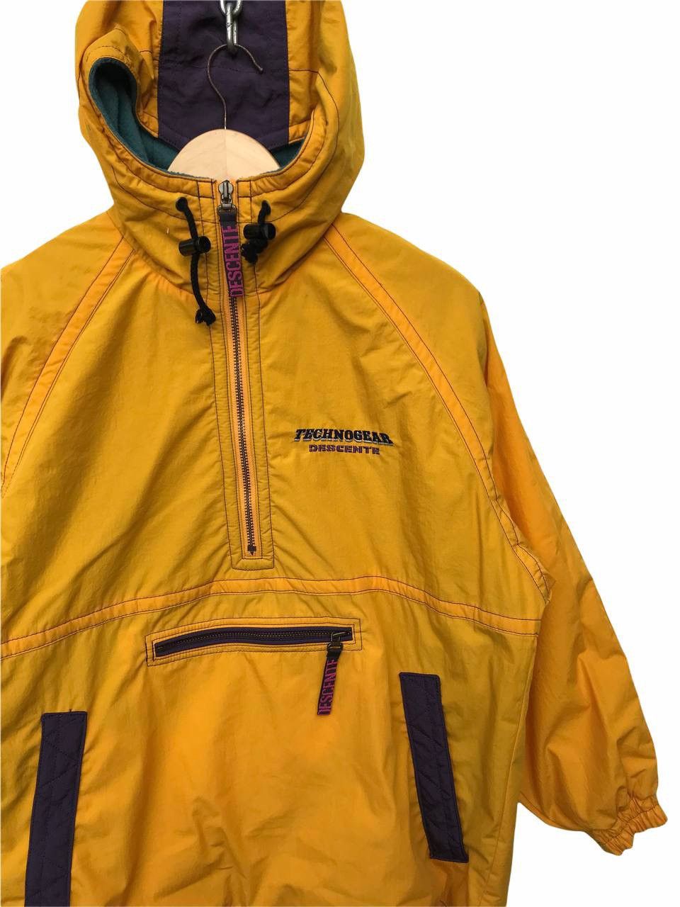 Descente Vintage Descente Technogear Japan Ski Jacket Hoodie Size US M / EU 48-50 / 2 - 3 Thumbnail
