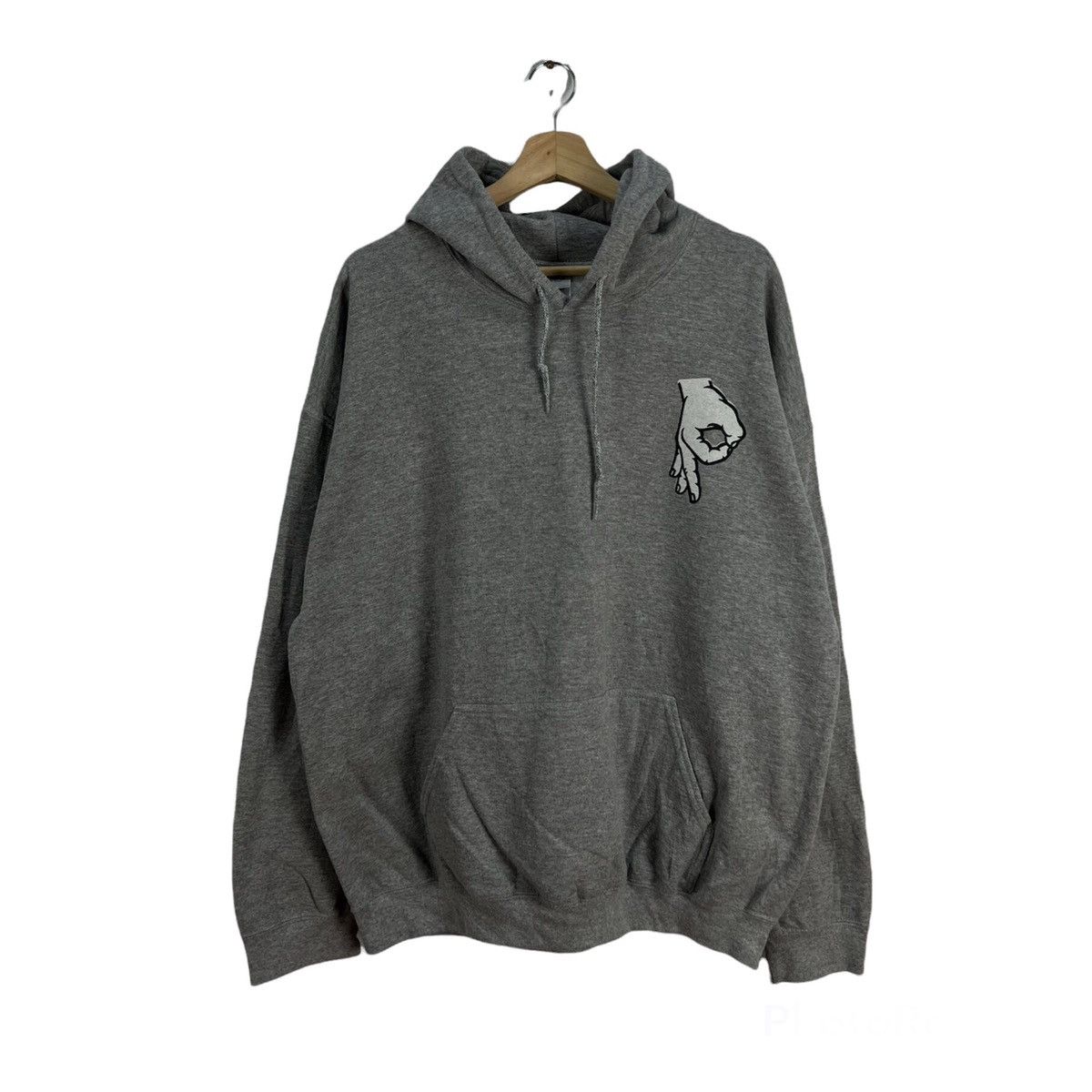 Japanese Brand VINTAGE GILDAN HOODIE STREETWEAR SIGN HAND BIG LOGO Size US XL / EU 56 / 4 - 1 Thumbnail