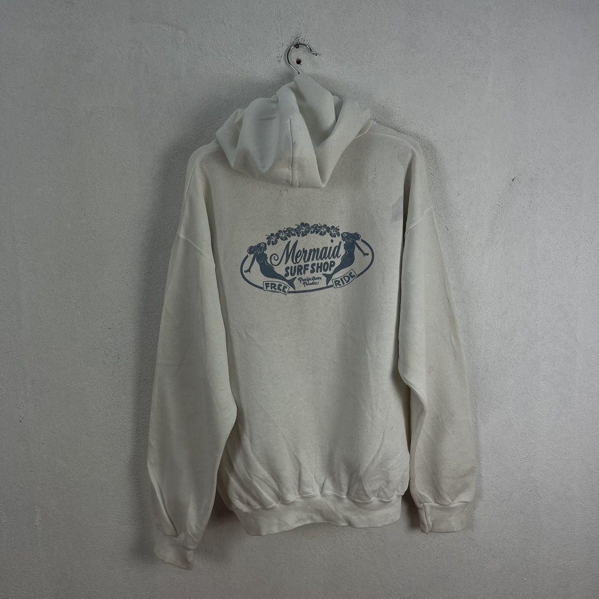 Japanese Brand VINTAGE TULTEX HOODIE MERMAID SURF SHOP BIG LOGO Size US L / EU 52-54 / 3 - 4 Thumbnail