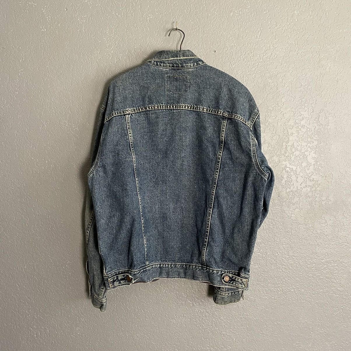 Levi's × Vintage Levi’s Faded Blue Denim Jacket Size US L / EU 52-54 / 3 - 4 Thumbnail