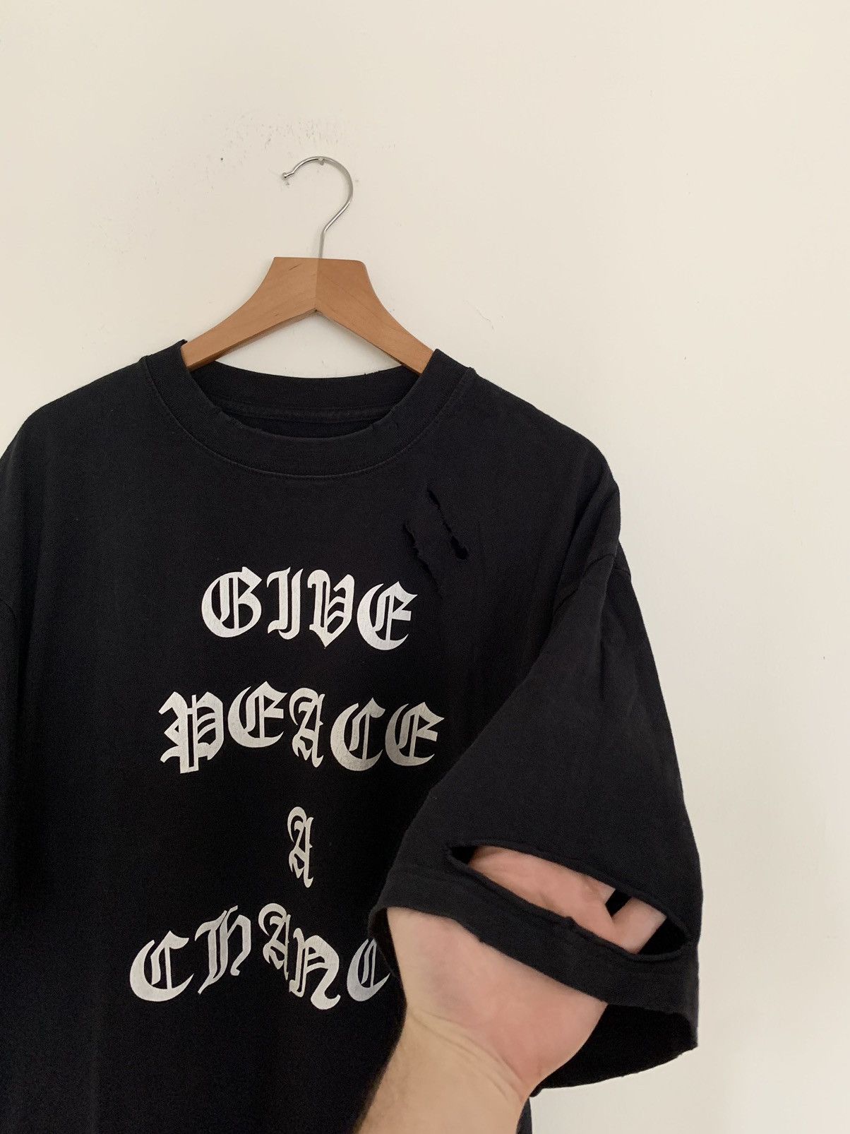 Number (N)ine Number (N)ine “Give Peace A Chance” Archive Tee size 4 Size US XL / EU 56 / 4 - 6 Thumbnail