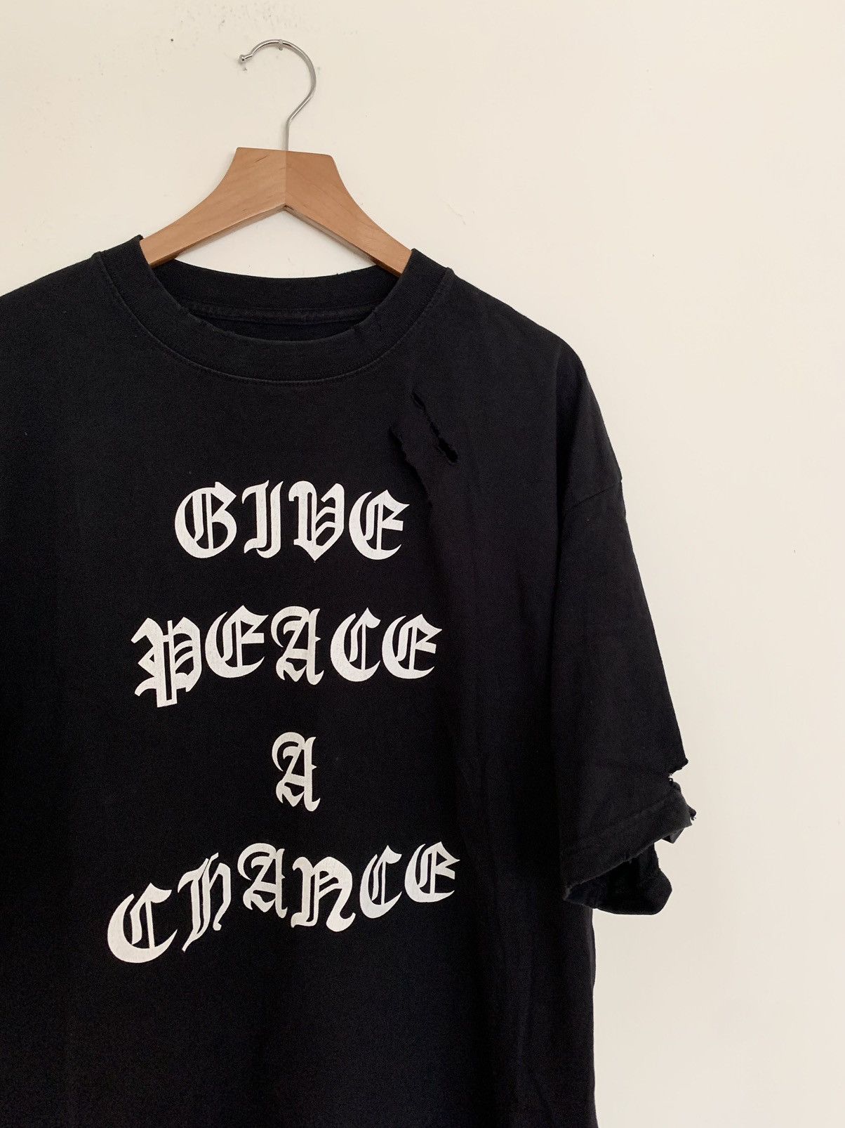 Number (N)ine Number (N)ine “Give Peace A Chance” Archive Tee size 4 Size US XL / EU 56 / 4 - 5 Thumbnail