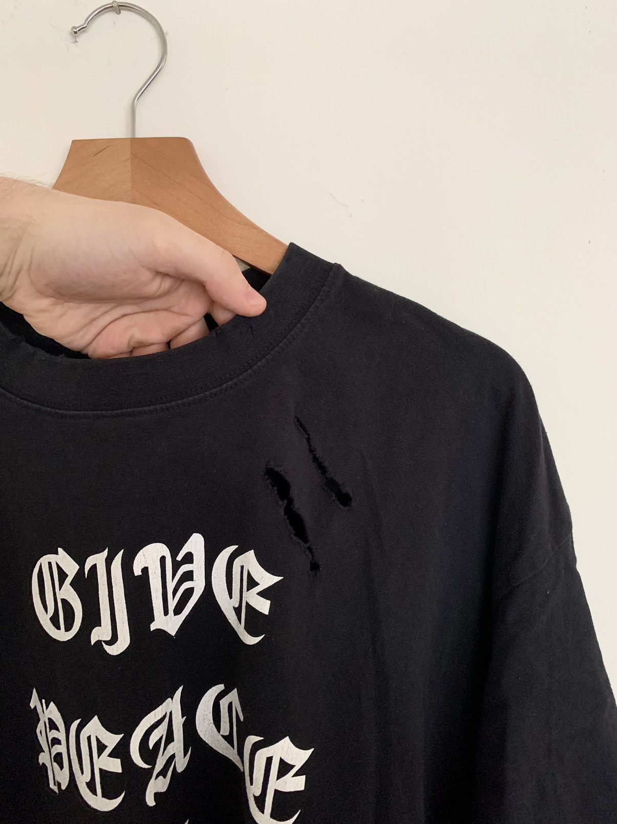 Number (N)ine Number (N)ine “Give Peace A Chance” Archive Tee size 4 Size US XL / EU 56 / 4 - 11 Thumbnail
