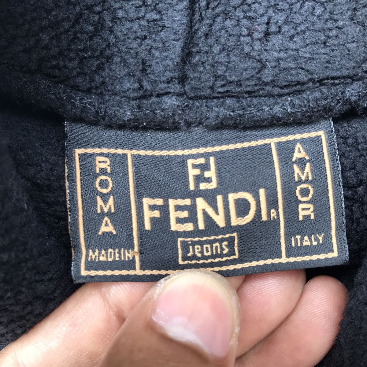 Fendi × Vintage Vintage Fendi Fleece Turtleneck Made In Italy Size US S / EU 44-46 / 1 - 2 Thumbnail