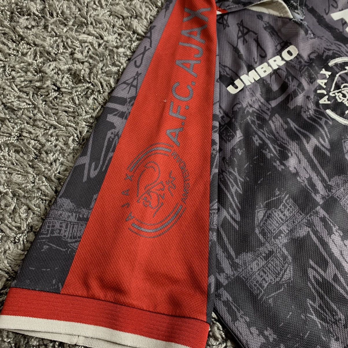 Umbro ABN AMRO UMBRO AJAX Amsterdam Vintage Football 1996 FC Away Size US XL / EU 56 / 4 - 9 Thumbnail