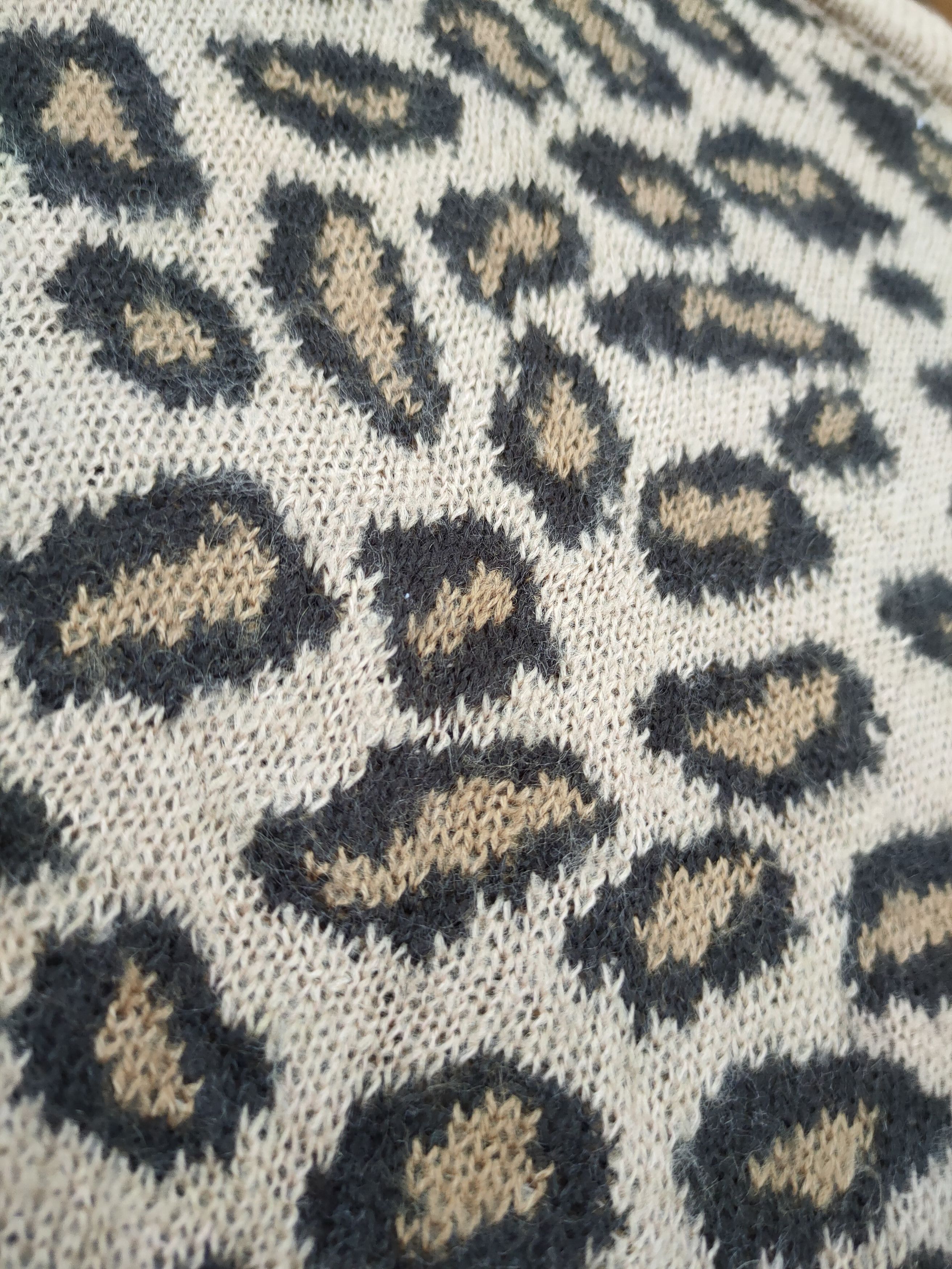 Japanese Brand DLL Hyphen leopard cardigan mohair like number nine #46-193 Size US M / EU 48-50 / 2 - 9 Thumbnail