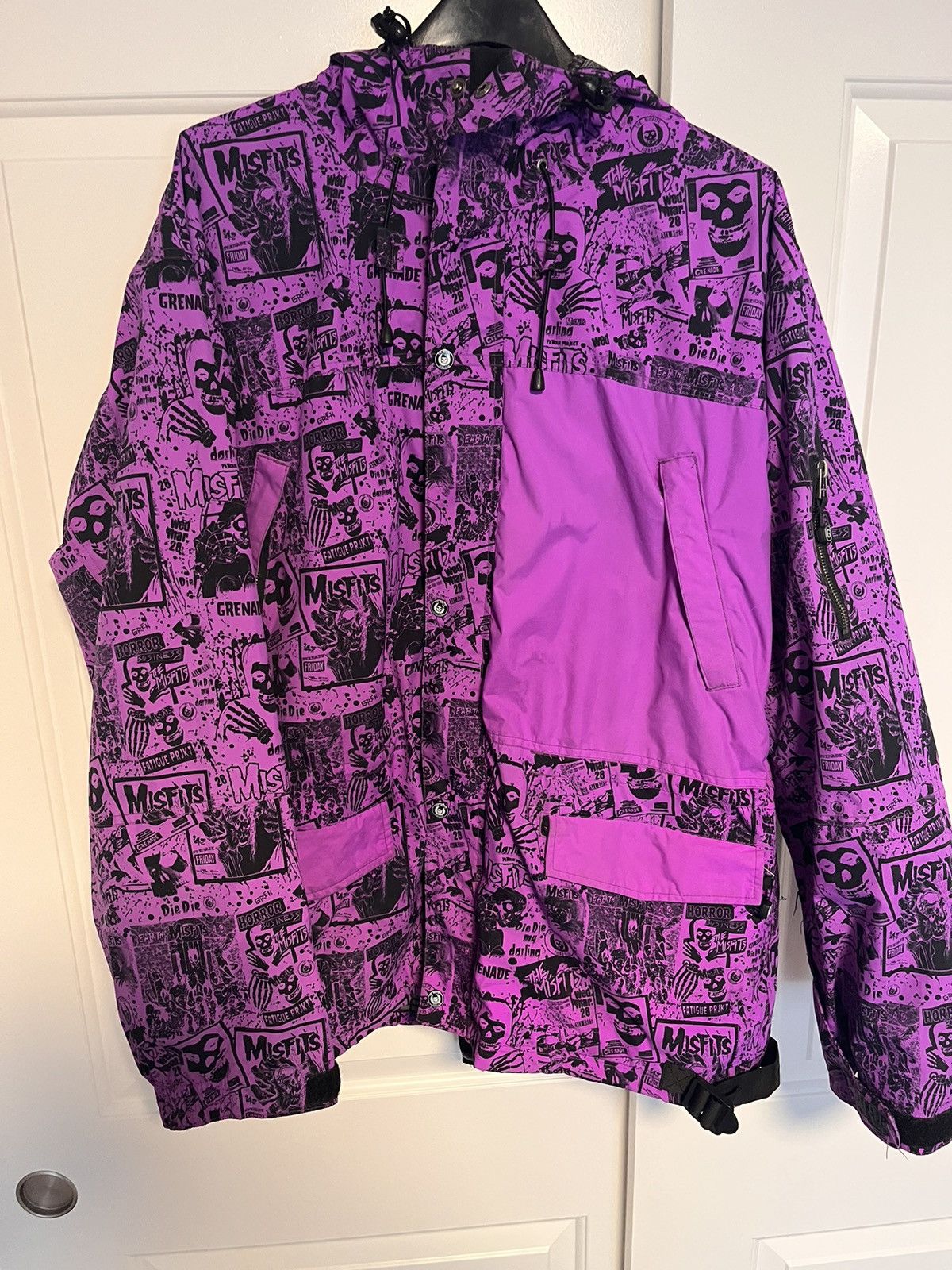 Misfits snowboard jacket hotsell