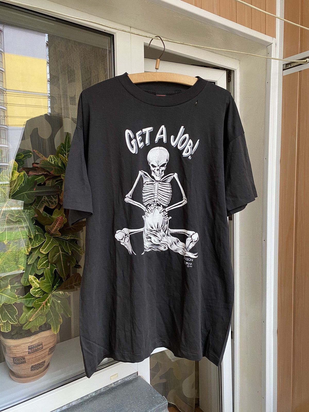 Fashion Victim × Vintage Vintage 1992 Fashion Victim Skull Get A 
