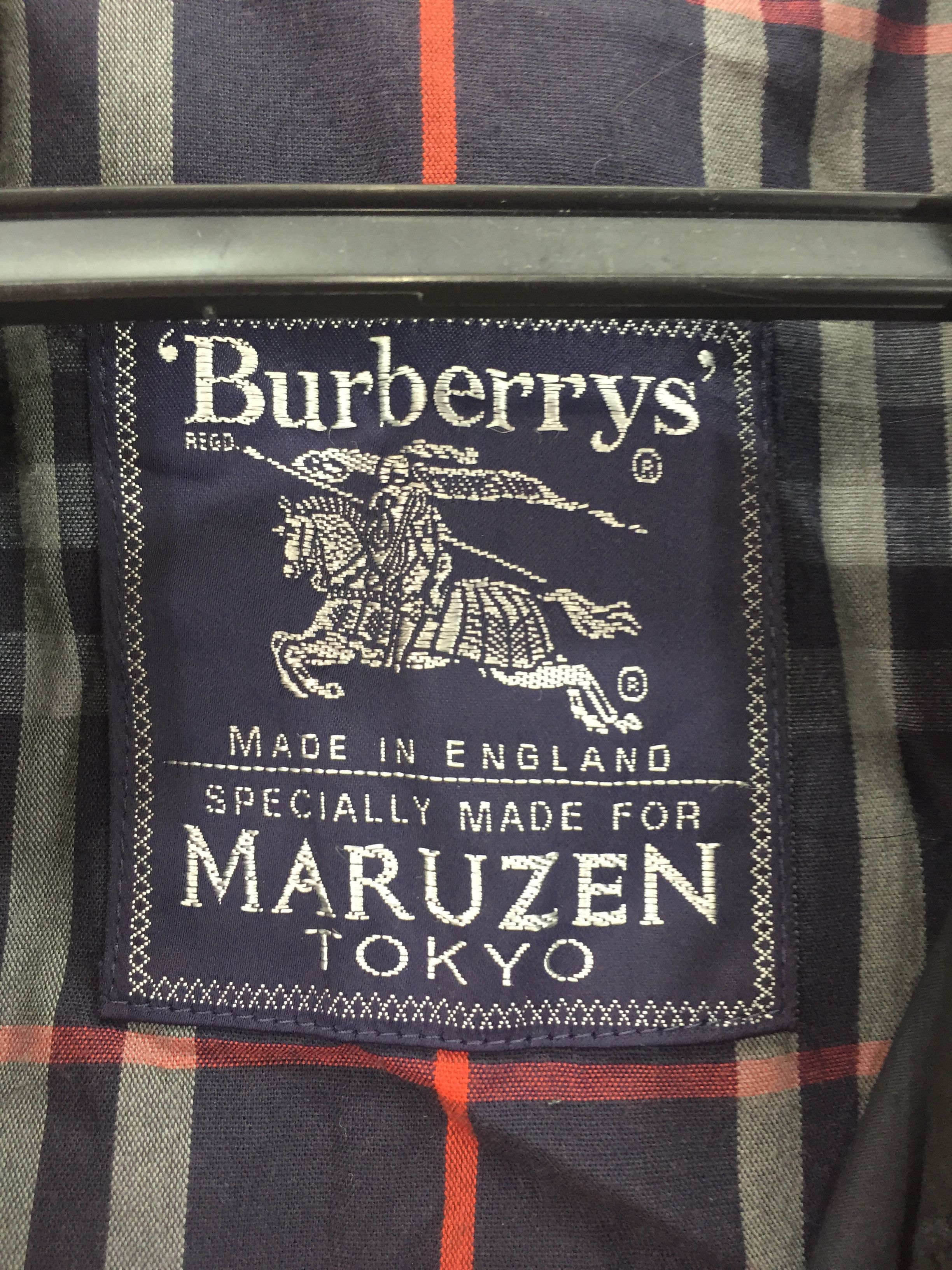 Burberry AUTHENTIC VINTAGE BURBERRY MADE IN ENGLAND TRENCH COAT Size US M / EU 48-50 / 2 - 3 Thumbnail