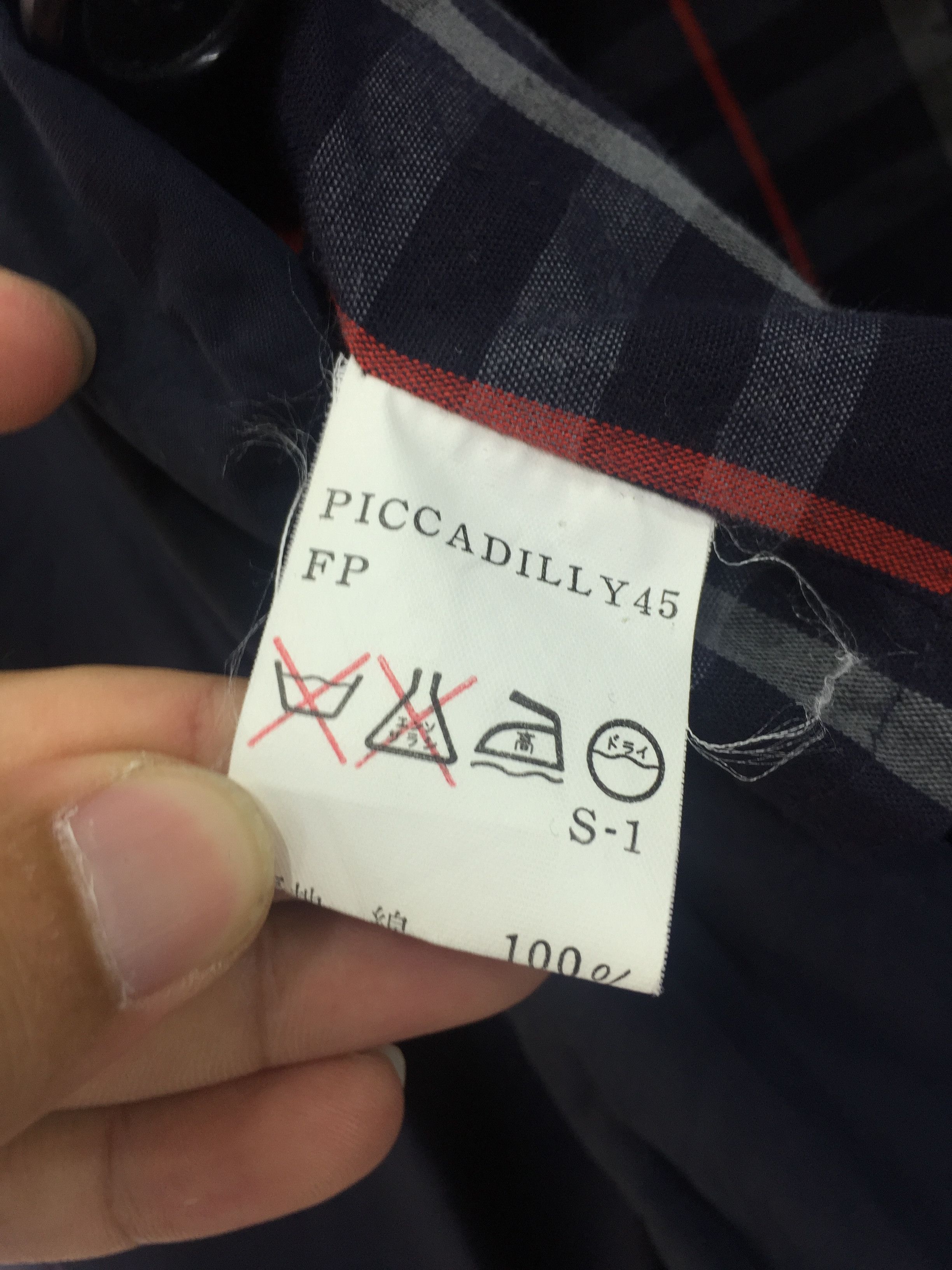 Burberry AUTHENTIC VINTAGE BURBERRY MADE IN ENGLAND TRENCH COAT Size US M / EU 48-50 / 2 - 11 Thumbnail