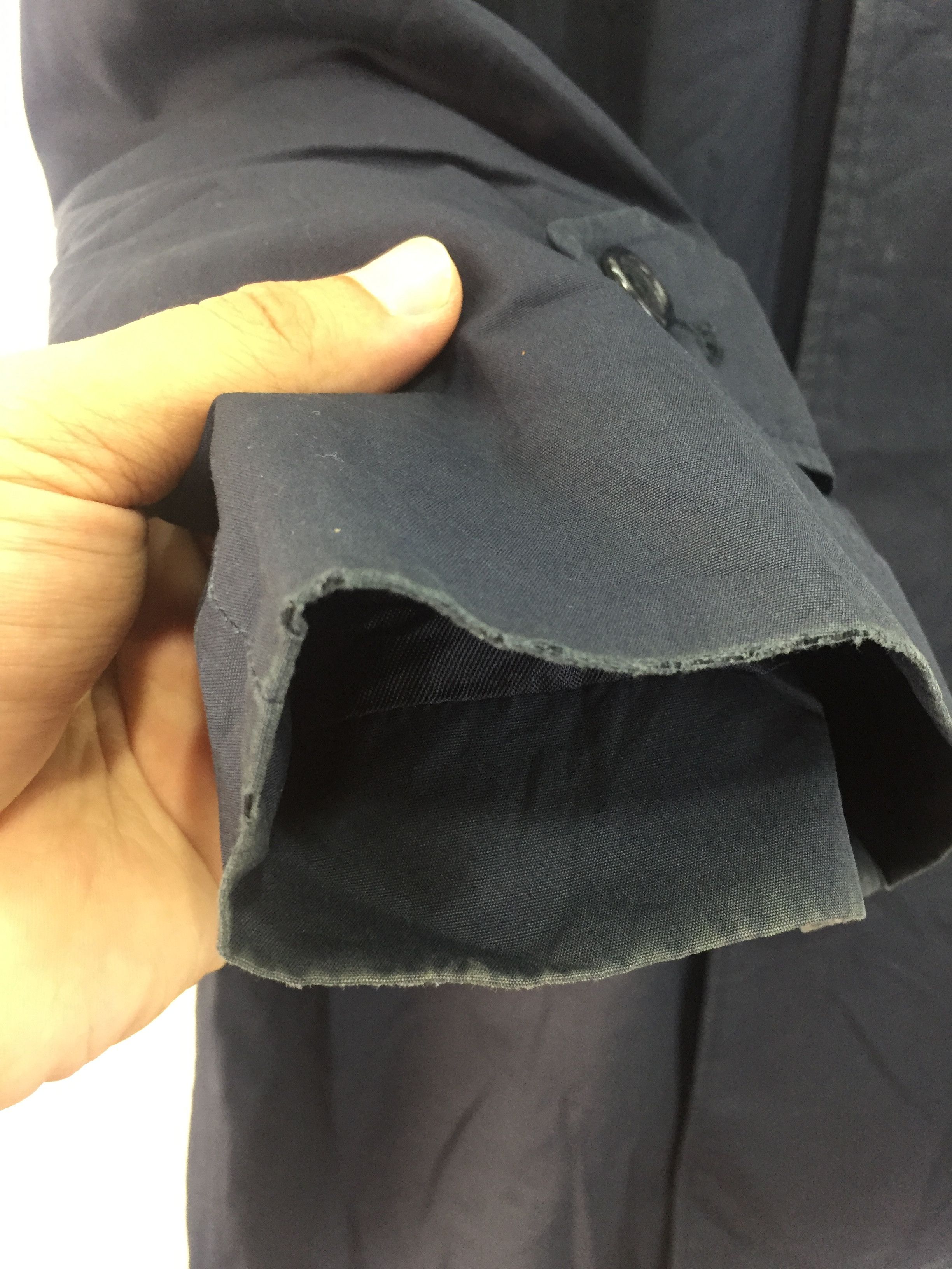 Burberry AUTHENTIC VINTAGE BURBERRY MADE IN ENGLAND TRENCH COAT Size US M / EU 48-50 / 2 - 5 Thumbnail
