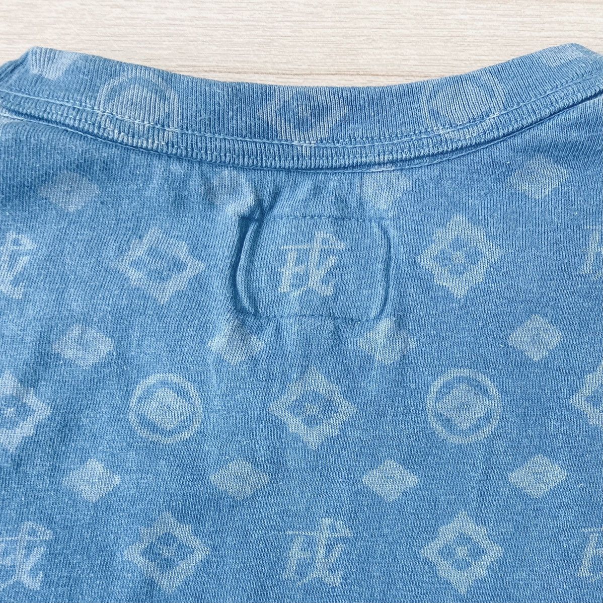Evisu limited edition only release in japan Size US M / EU 48-50 / 2 - 5 Thumbnail