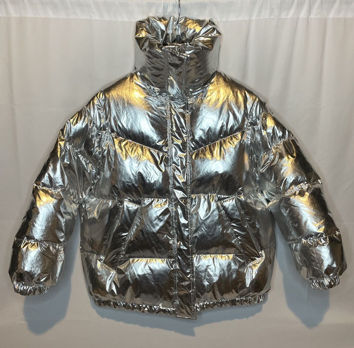 image of Runway Mm6 Maison Margiela Puffer Down Jacket in Silver, Women's (Size XS)