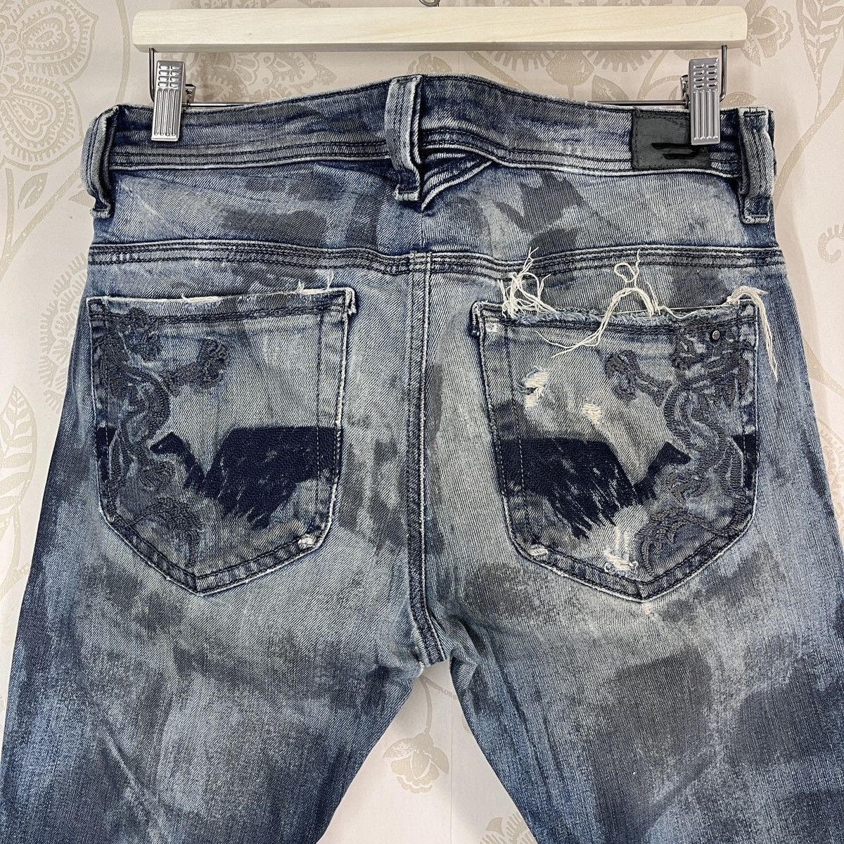 Diesel × Vintage Thrashed Diesel Black Thanaz Vintage Made In Italy Size US 31 - 20 Thumbnail