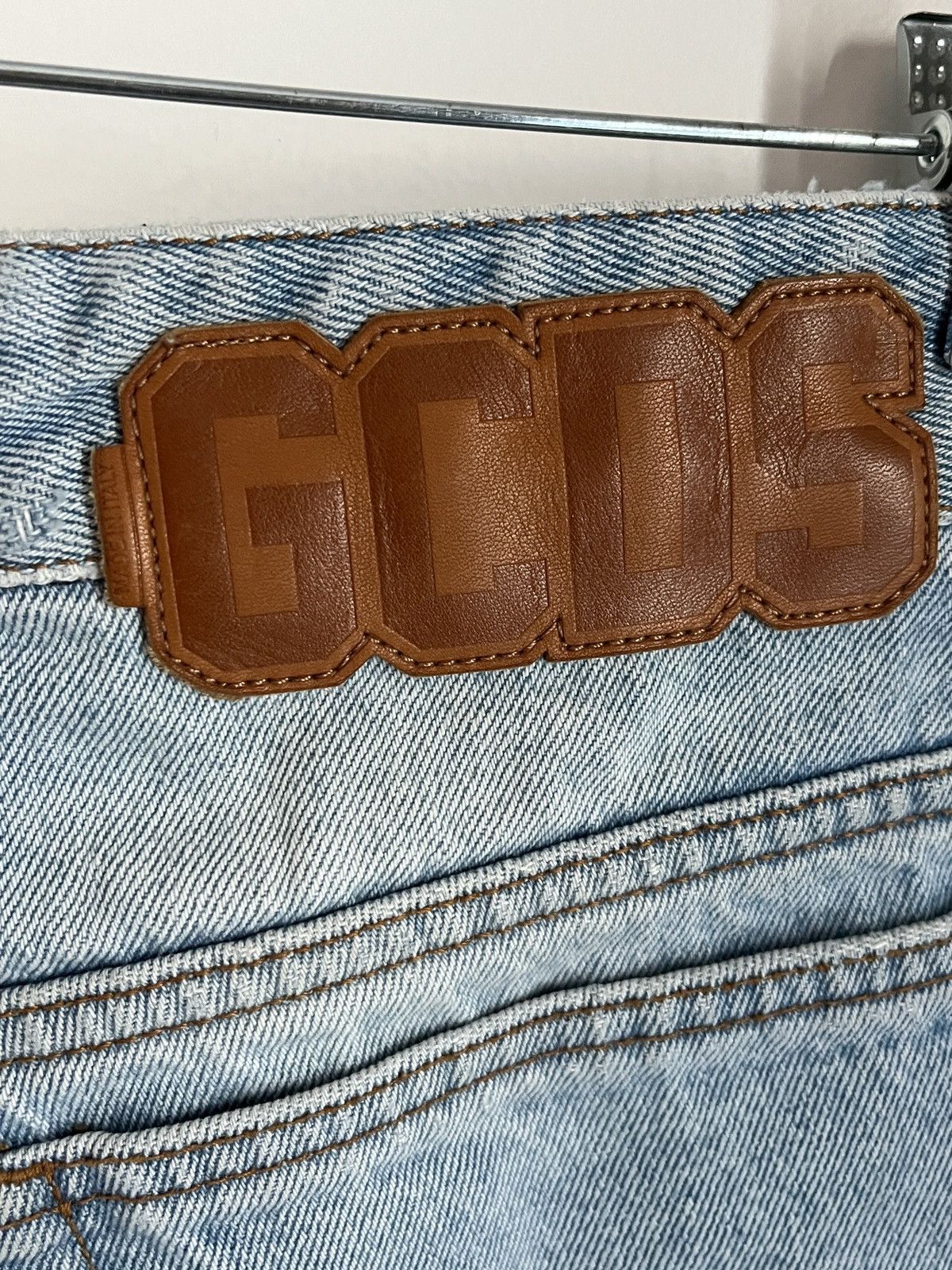 GCDS GCDS Wide Fit Logo-Patch Denim Shorts 34 Size US 34 / EU 50 - 4 Thumbnail