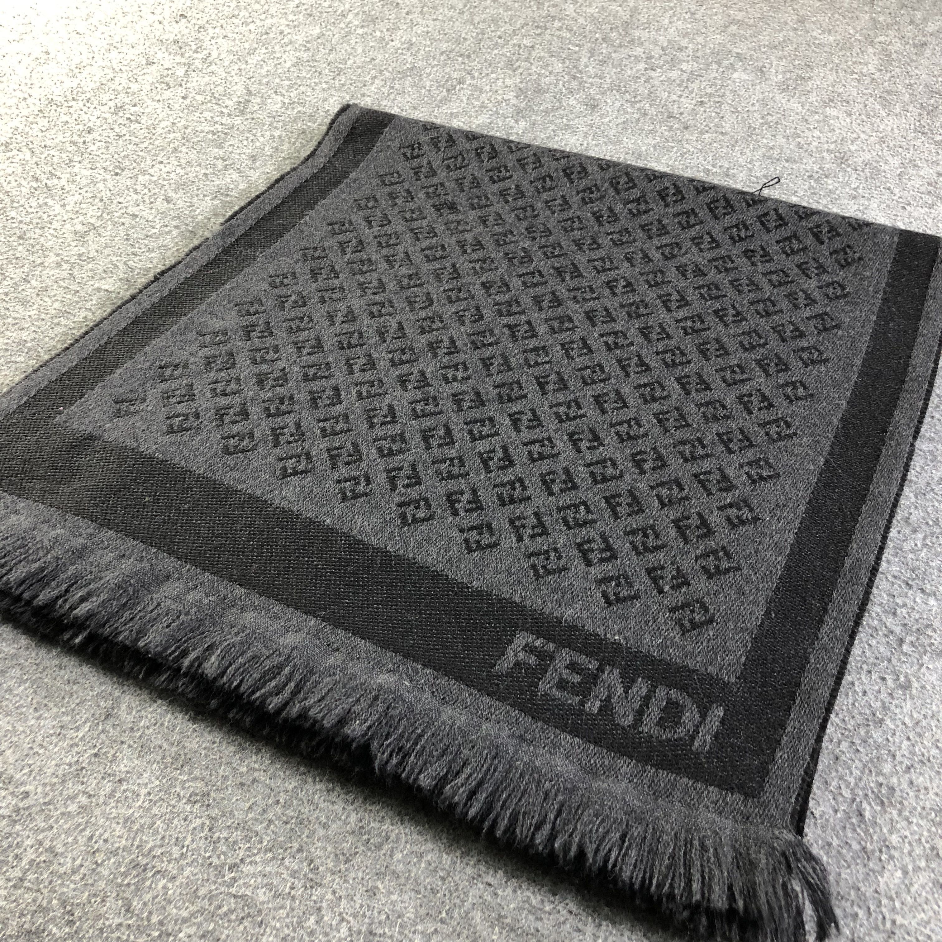 Fendi Fendi FF Monogram Wool Scarf Muffler V1737 Size ONE SIZE - 2 Thumbnail