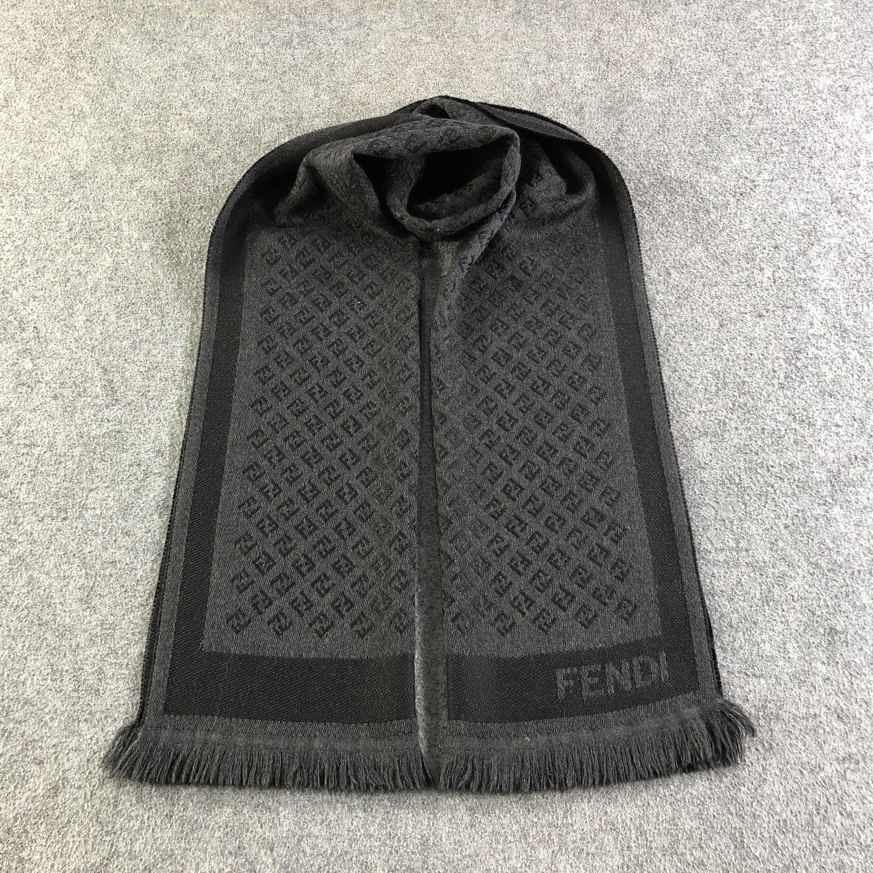 Fendi Fendi FF Monogram Wool Scarf Muffler V1737 Size ONE SIZE - 1 Thumbnail