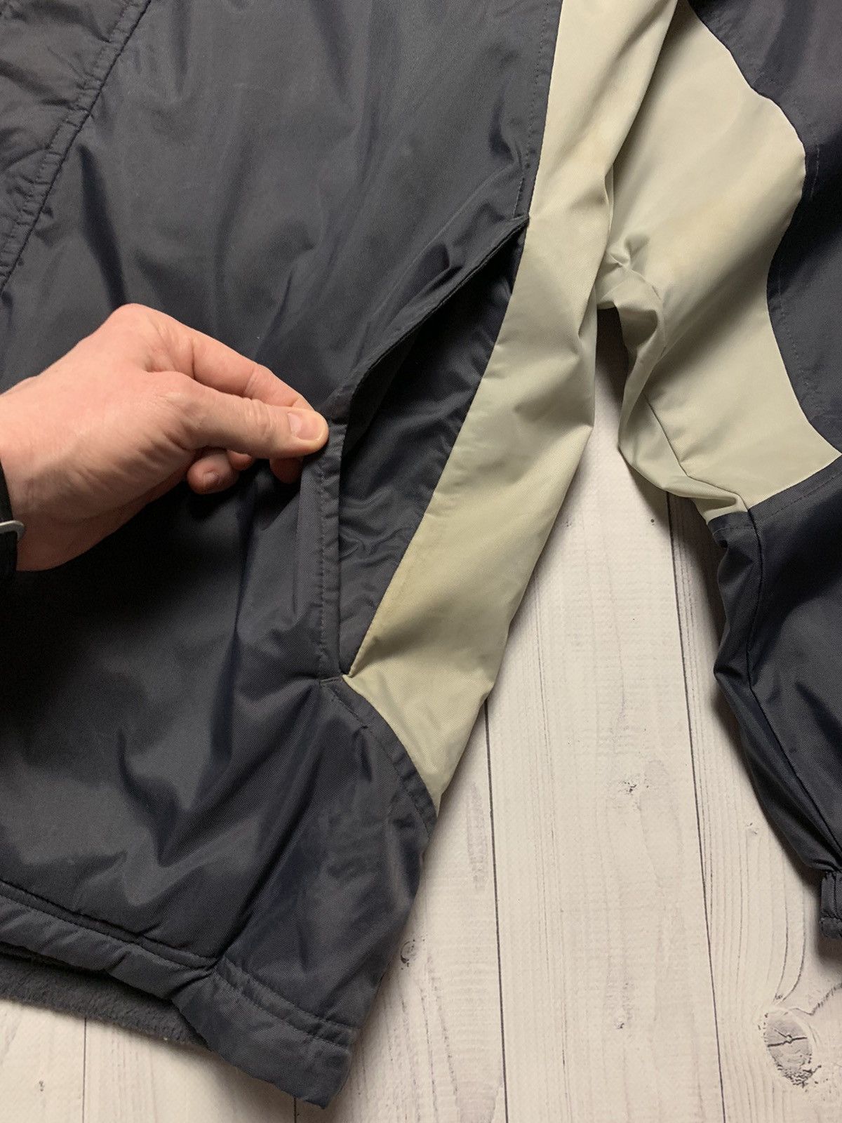 Vintage Vintage Nike parka jacket size L reversible big logo Size US L / EU 52-54 / 3 - 7 Thumbnail