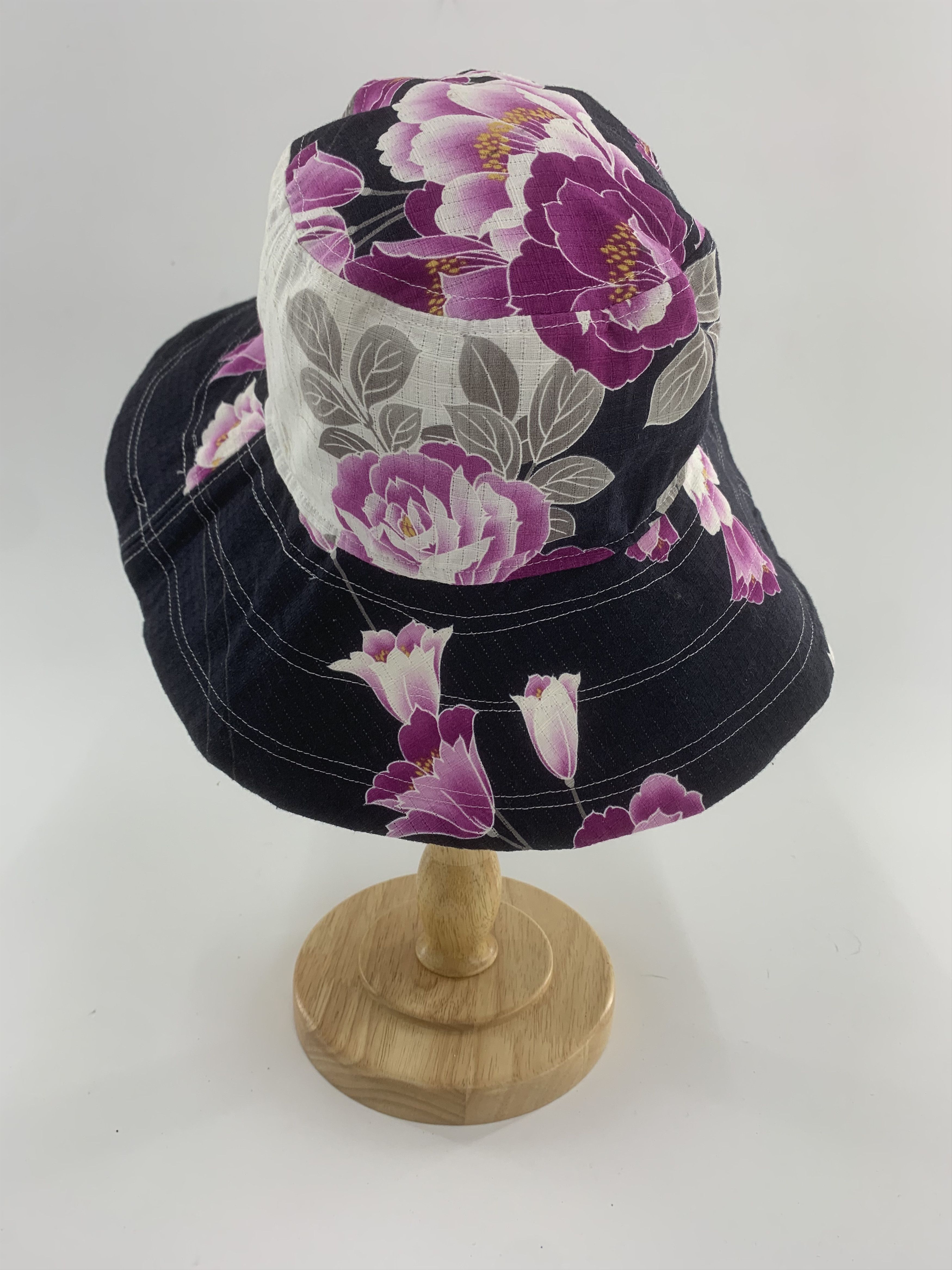 Vintage Unknown Bucket Hat Big Flowers Printed Size ONE SIZE - 3 Thumbnail