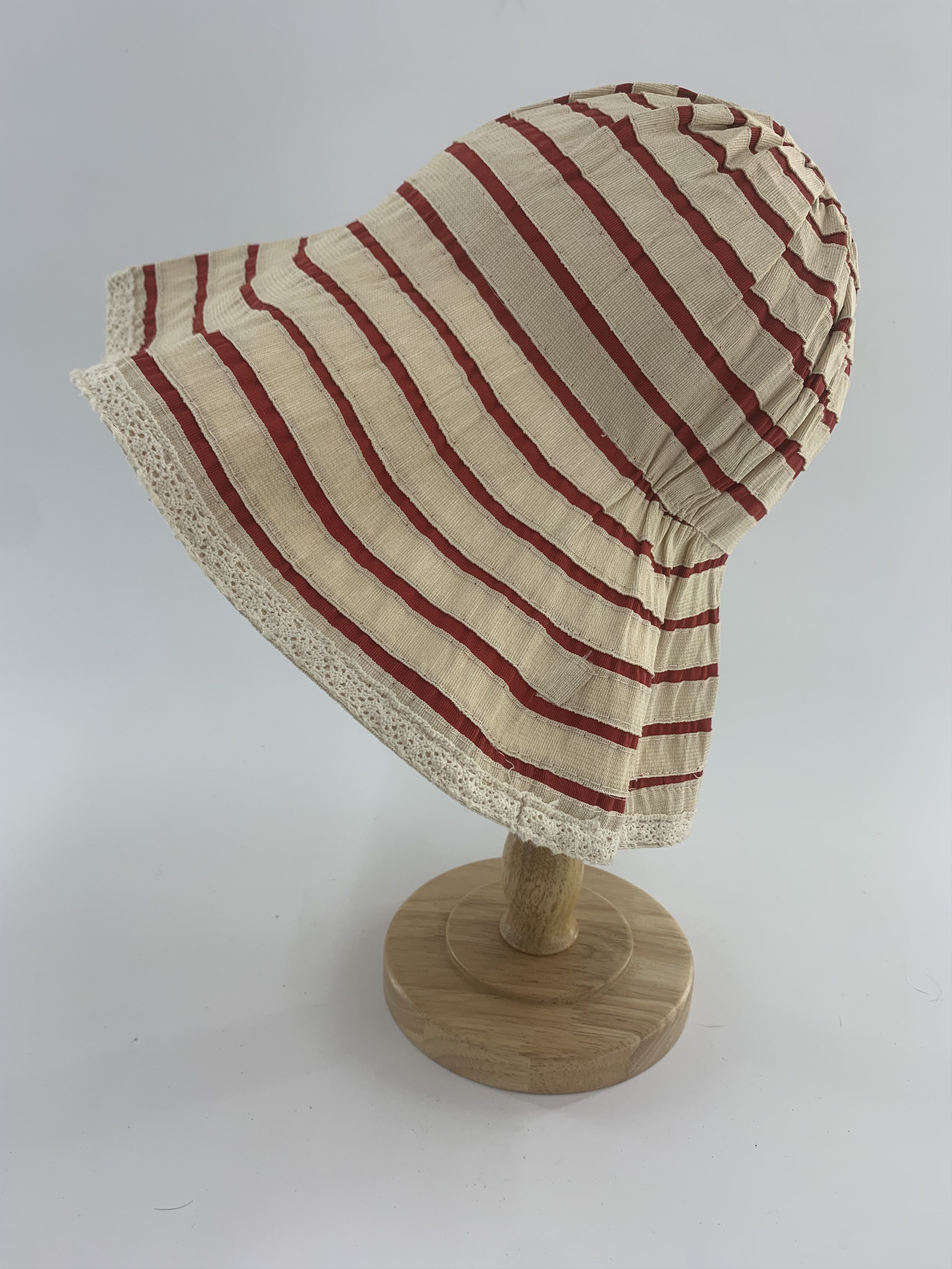 Japanese Brand Japanese Brand Striped Bucket Hat Womenswear Size ONE SIZE - 2 Thumbnail