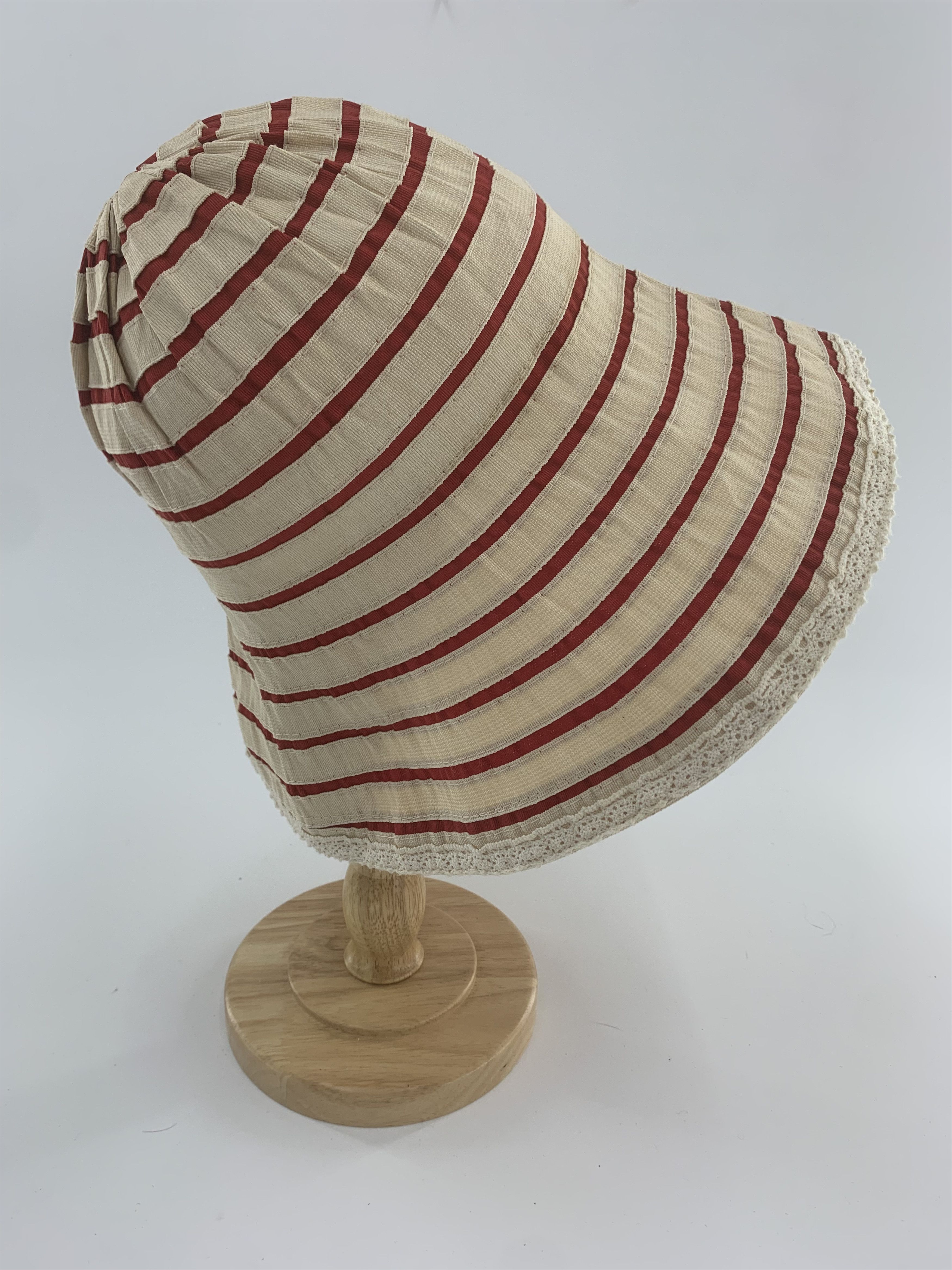 Japanese Brand Japanese Brand Striped Bucket Hat Womenswear Size ONE SIZE - 4 Thumbnail