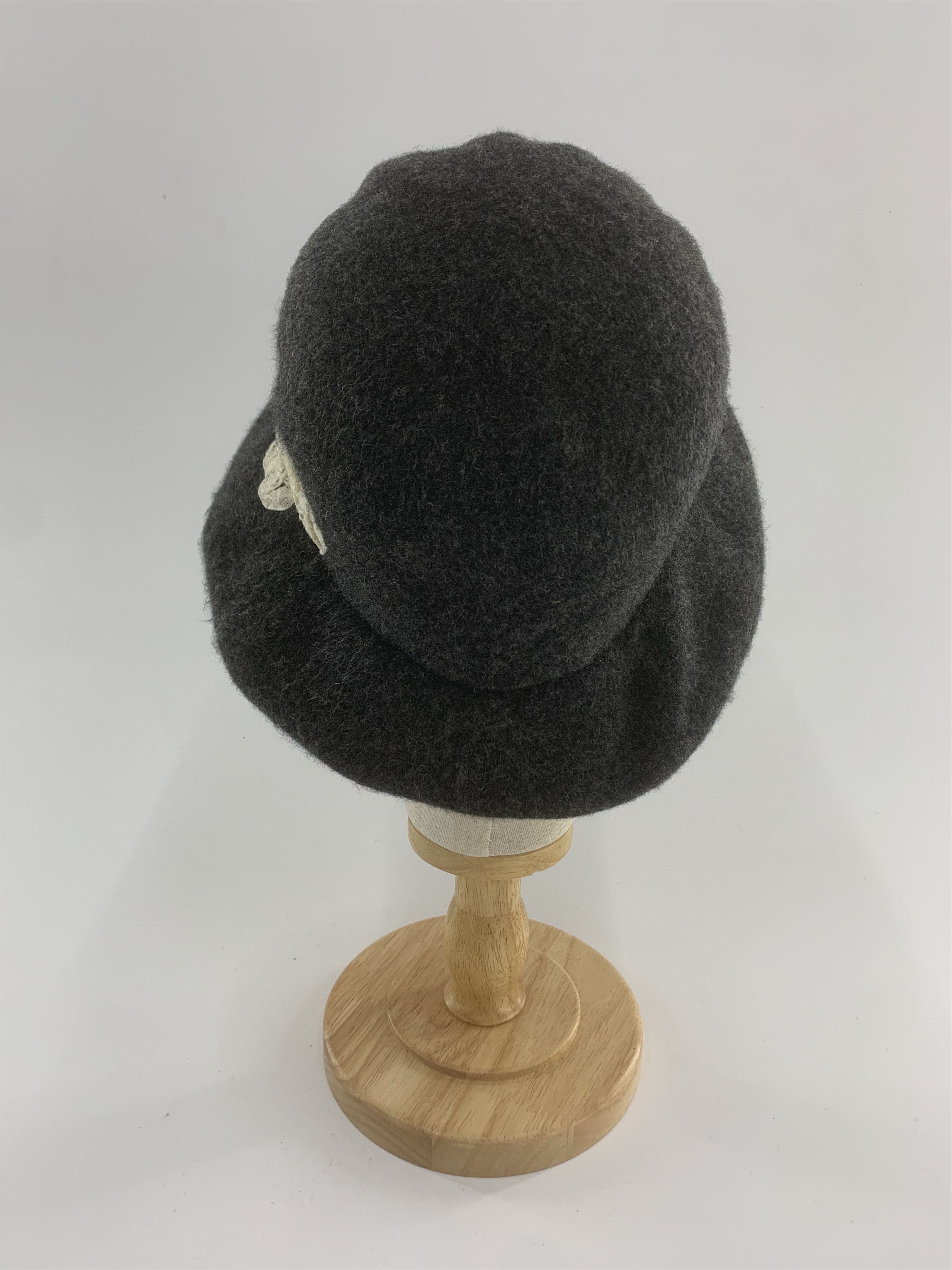 Japanese Brand Neisha Wool Bucket Hat Flowers Size ONE SIZE - 3 Thumbnail