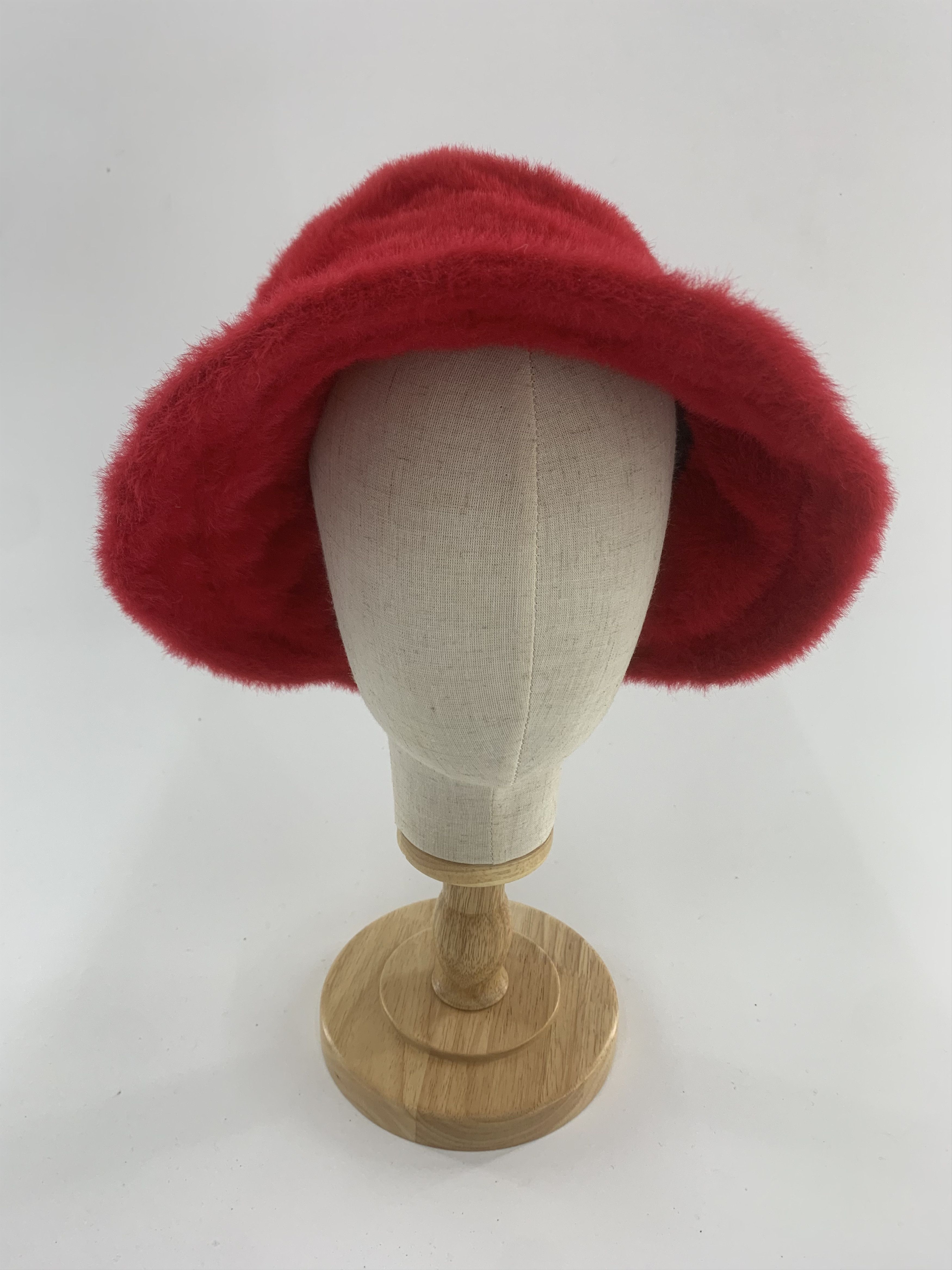 image of Vintage Jouetie Fluffy Fur Hat in Red, Women's