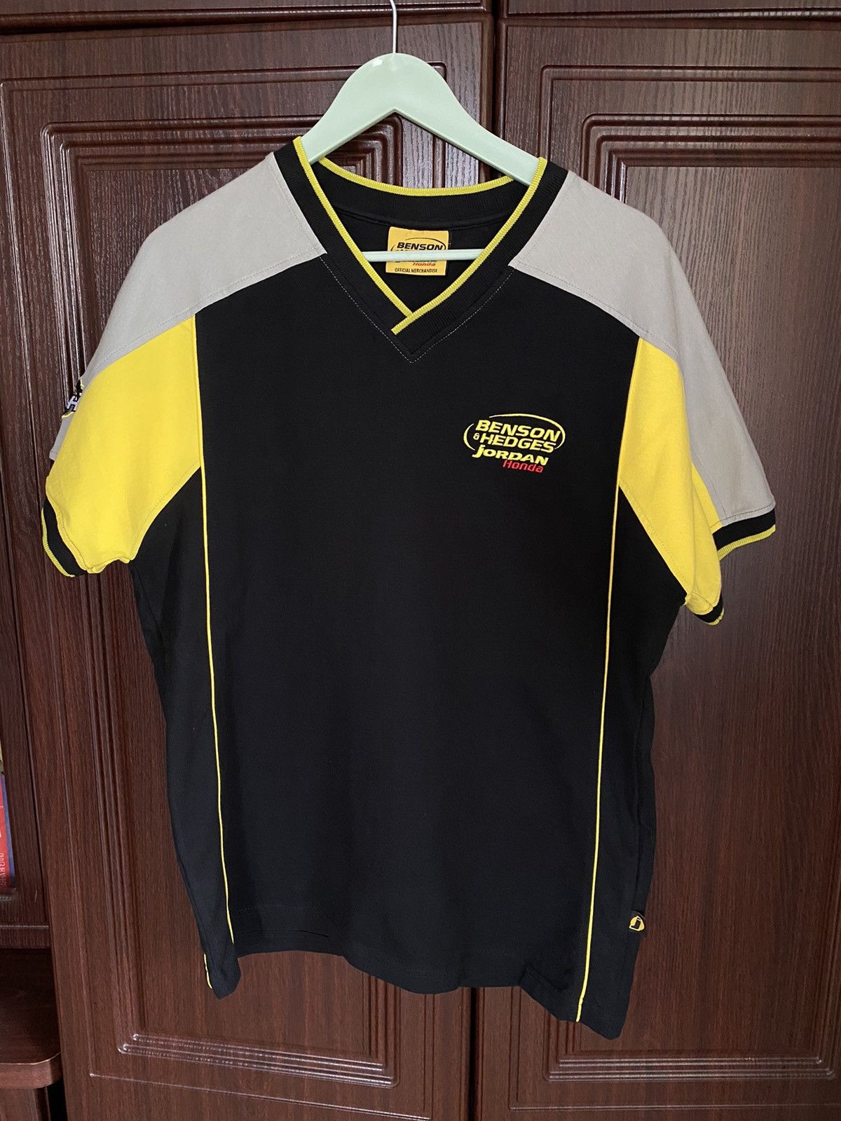 Honda Vintage Benson & Hedge Jordan Honda F1 T Shirt Ferrari BMW Size US L / EU 52-54 / 3 - 1 Thumbnail