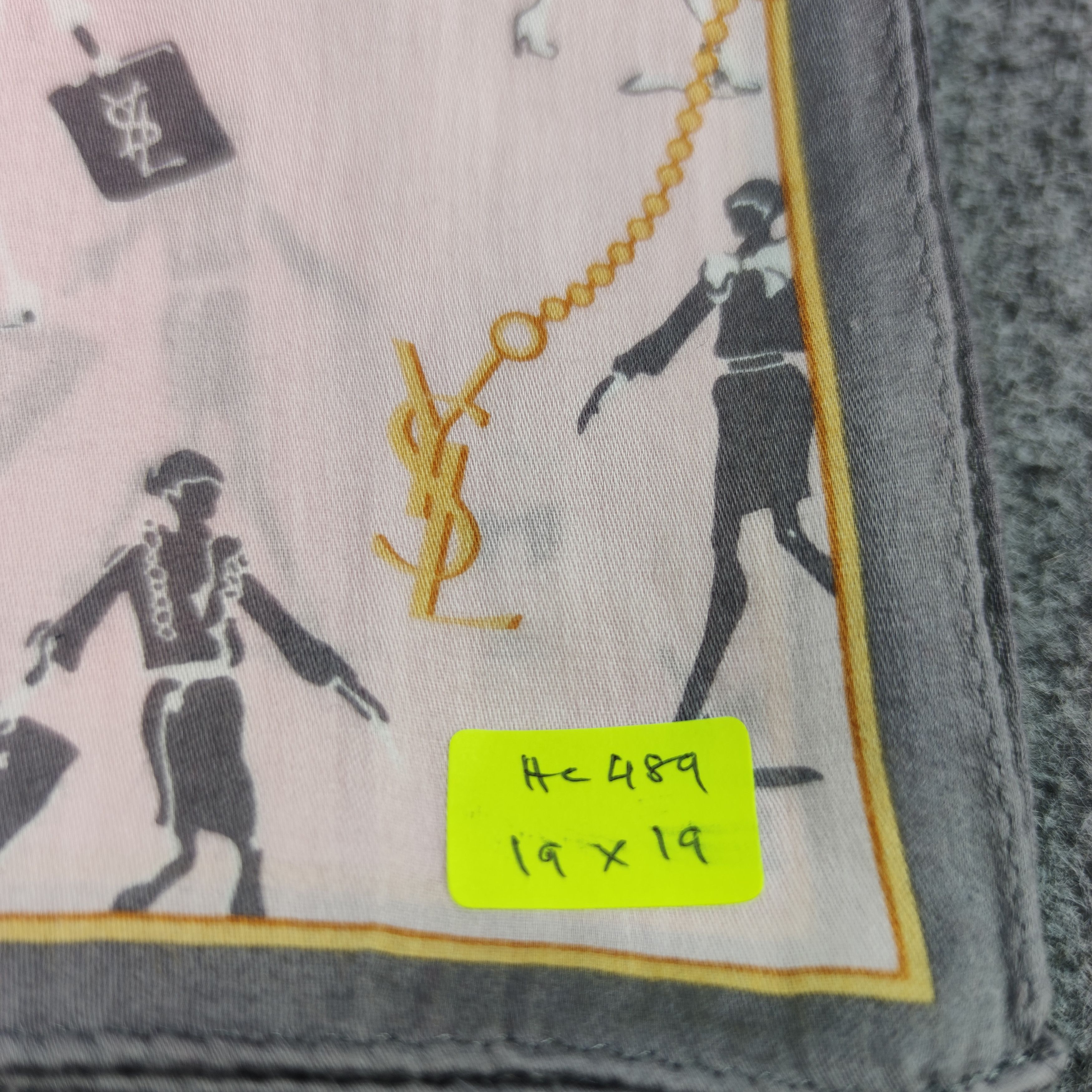 Vintage × Yves Saint Laurent Yves Saint Laurent Handkerchief/Neckerchief/Bandana HC489 Size ONE SIZE - 5 Thumbnail
