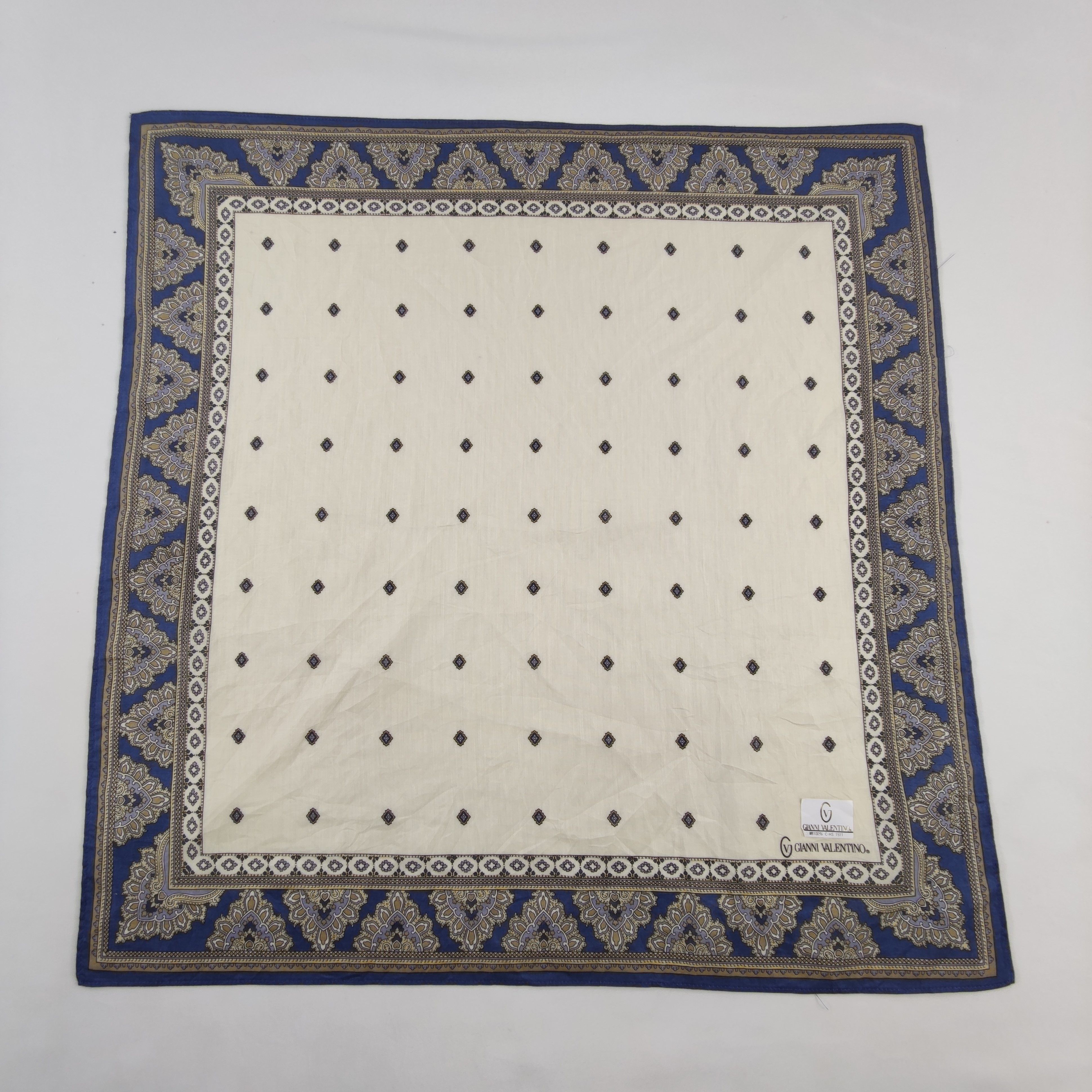Vintage Gianni Valentino Handkerchief /Neckerchief/Bandana Size ONE SIZE - 2 Thumbnail