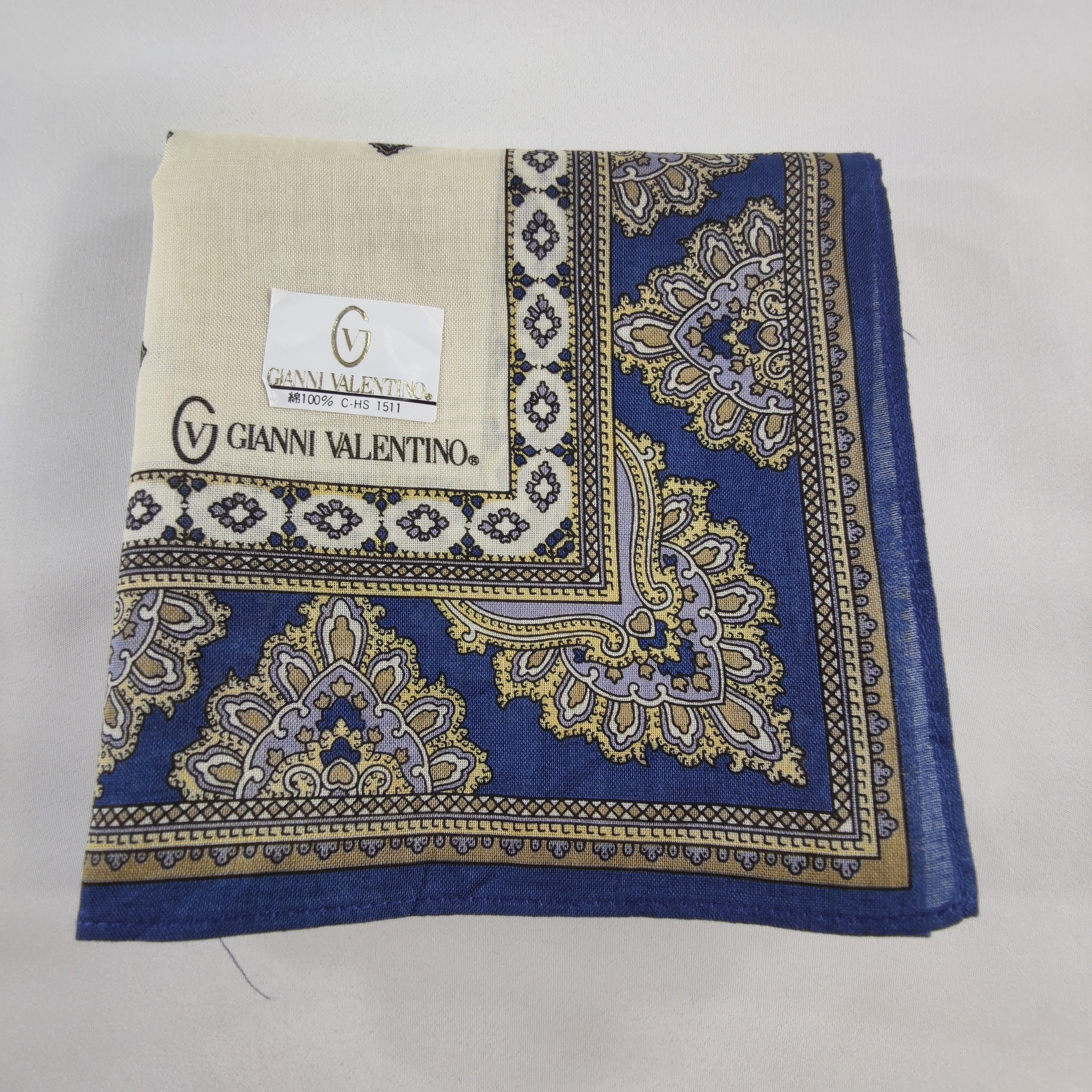 Vintage Gianni Valentino Handkerchief /Neckerchief/Bandana Size ONE SIZE - 4 Thumbnail