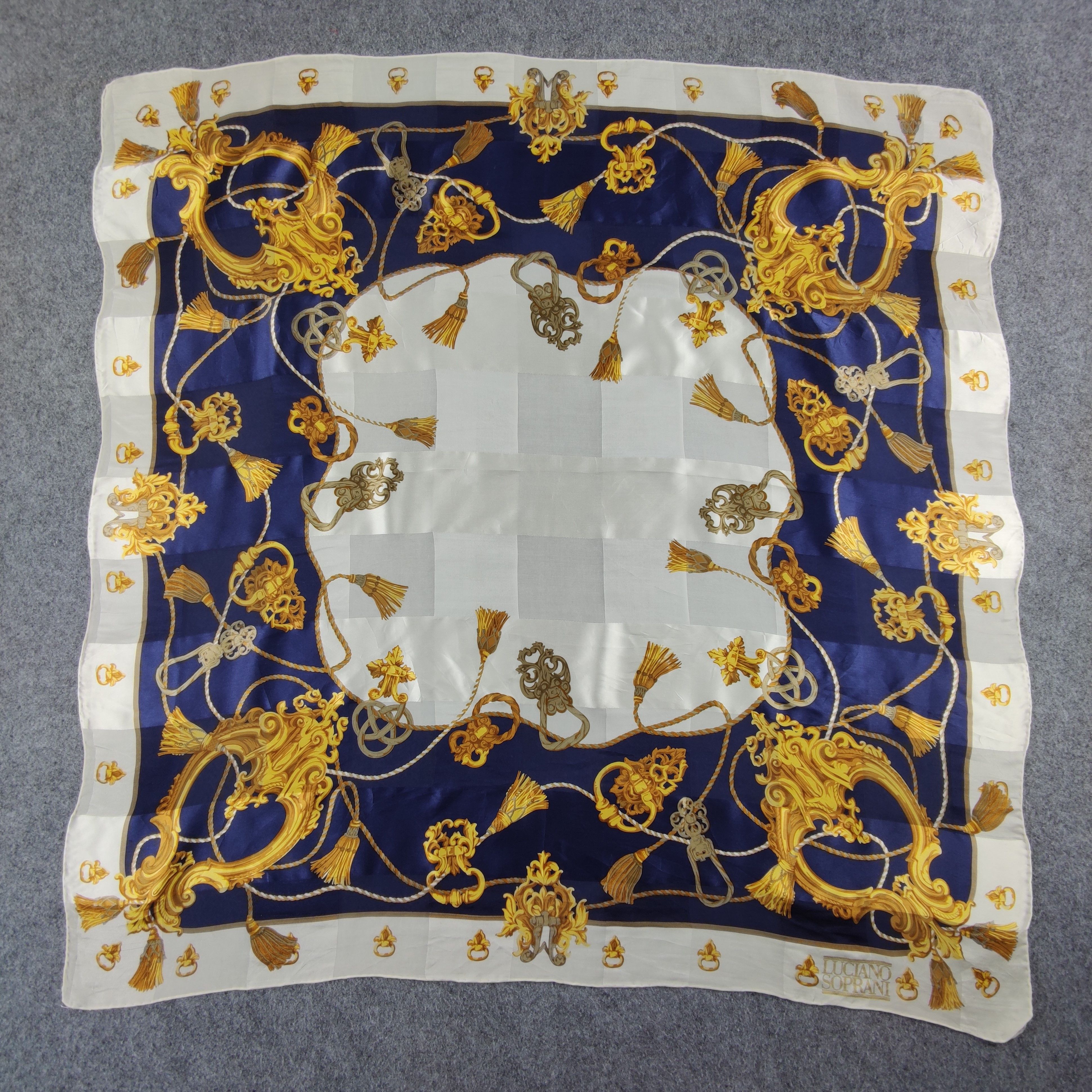 Vintage Luciano Soprani Silk Scarf Size ONE SIZE - 3 Thumbnail