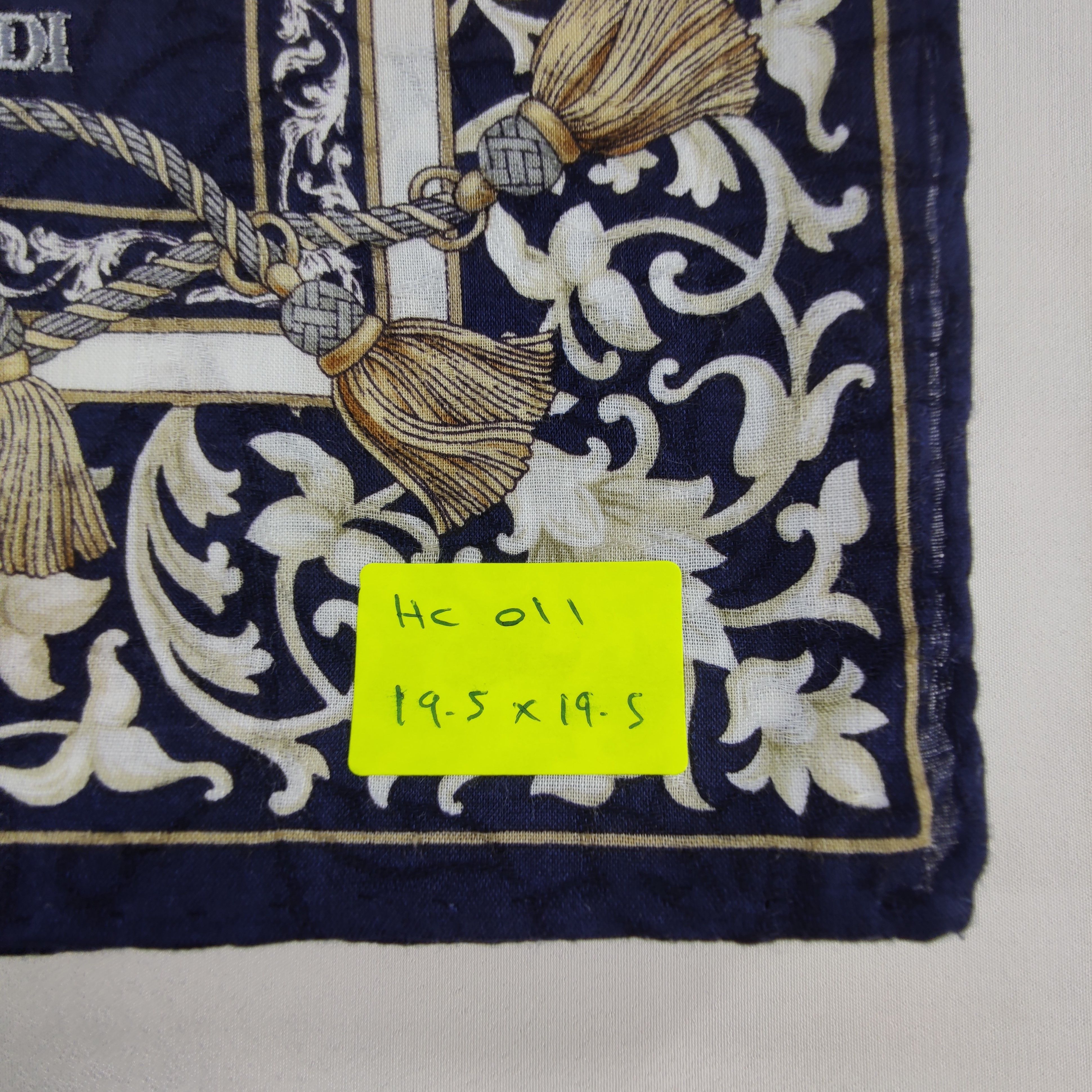 Trussardi Trussardi Handkerchief /Neckerchief /Bandana HC011 Size ONE SIZE - 5 Thumbnail