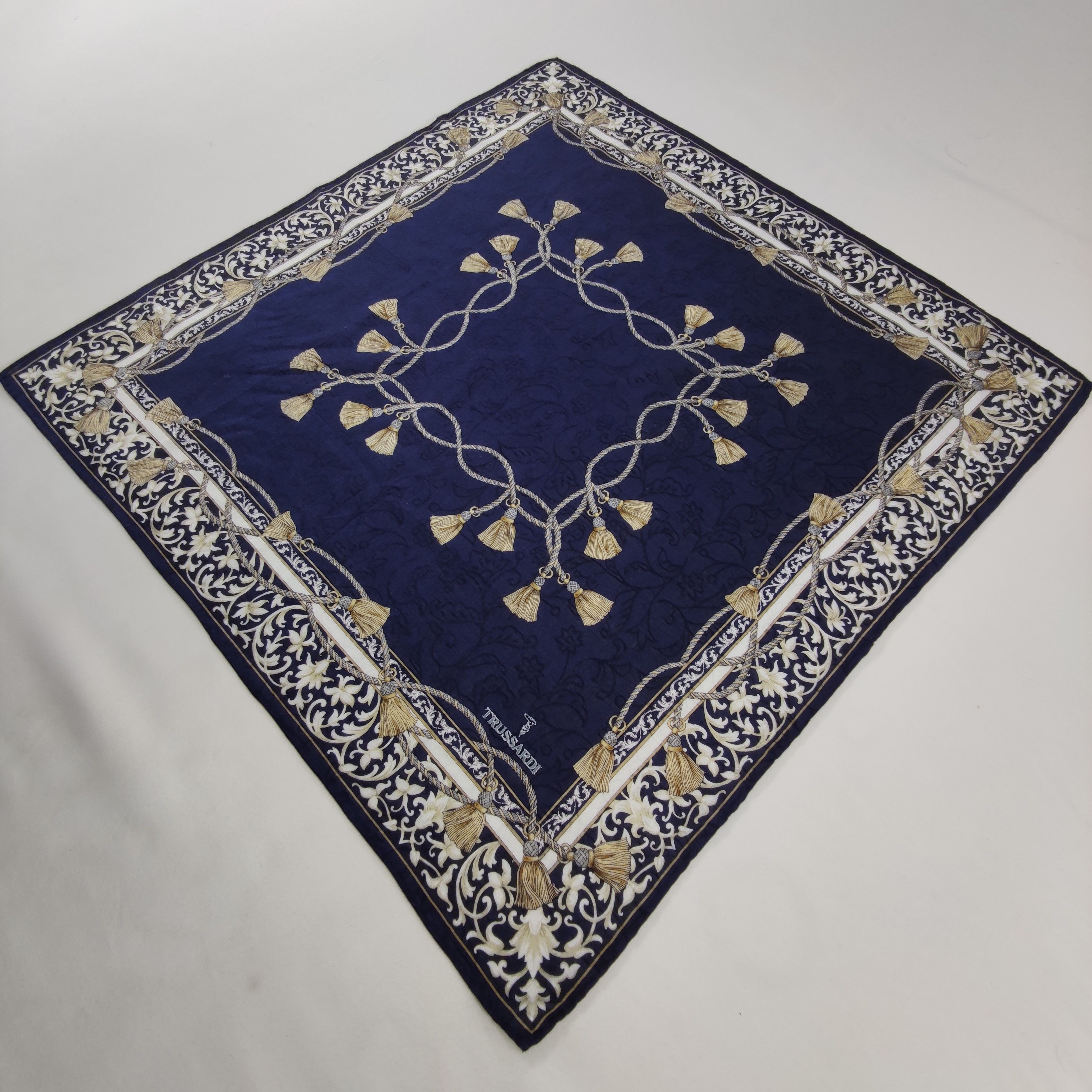 Trussardi Trussardi Handkerchief /Neckerchief /Bandana HC011 Size ONE SIZE - 3 Thumbnail
