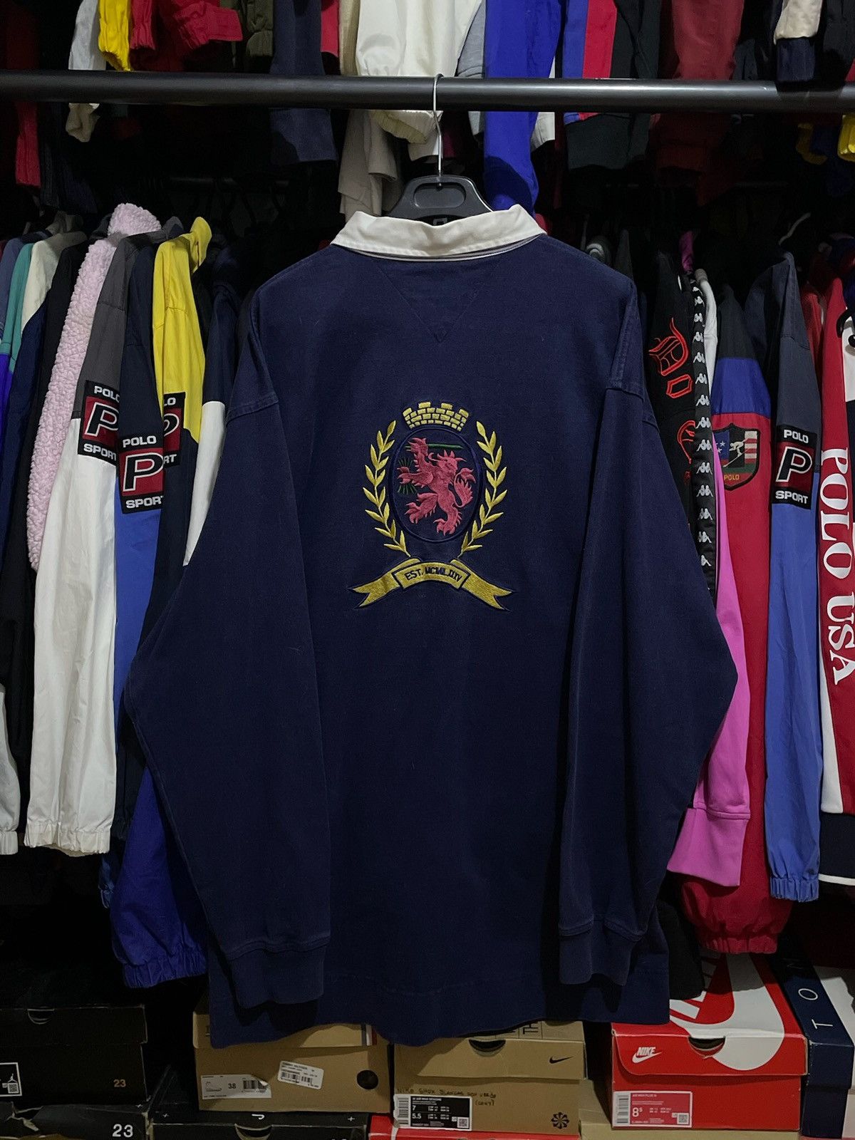 Tommy Hilfiger × Vintage Polo T-shirt Tommy Hilfiger Big Logo Crest 90’s Vintage Size US XL / EU 56 / 4 - 1 Thumbnail