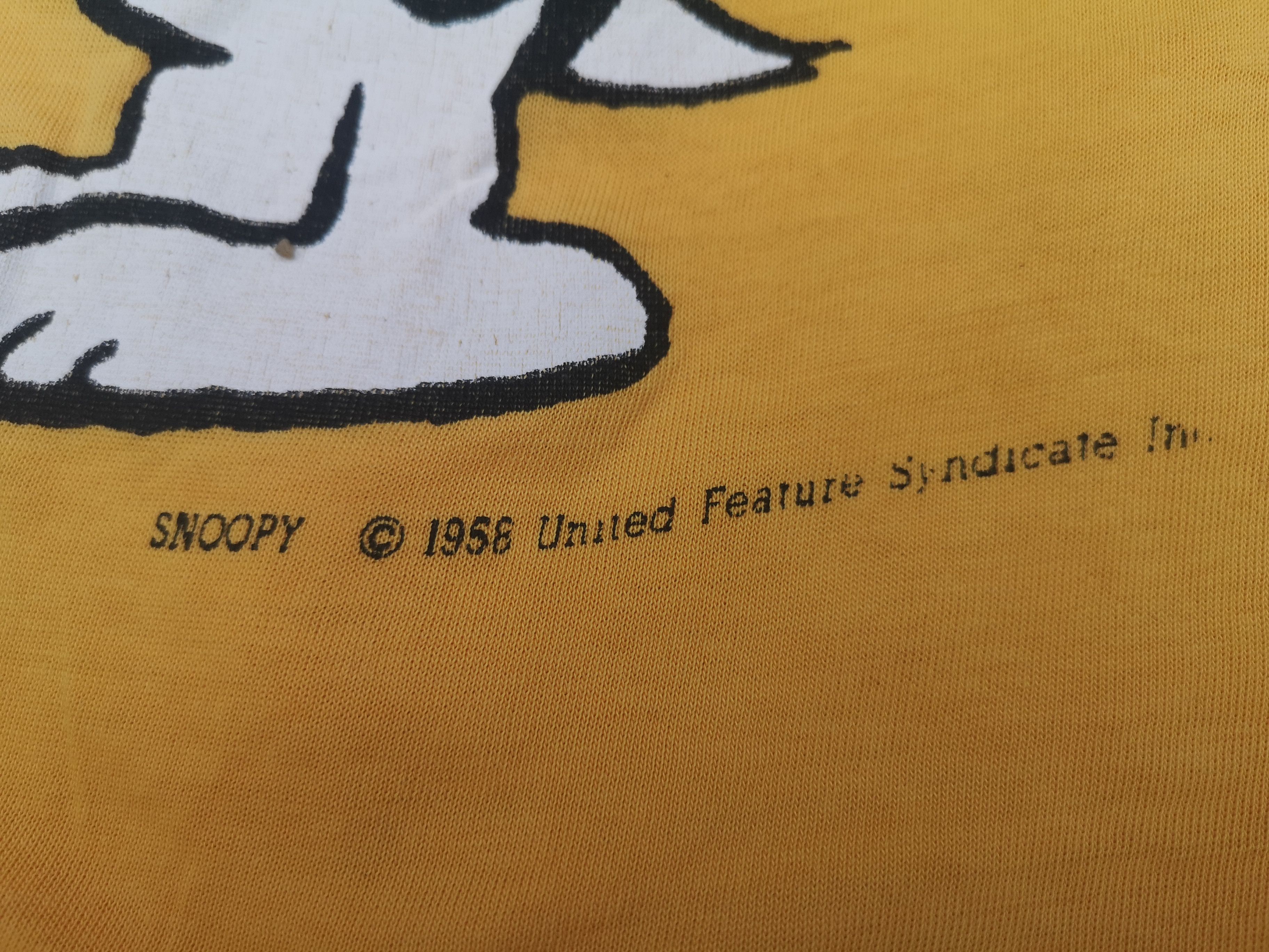 Cartoon Network Vintage Snoopy thin Cloth (soft) Size US M / EU 48-50 / 2 - 3 Thumbnail
