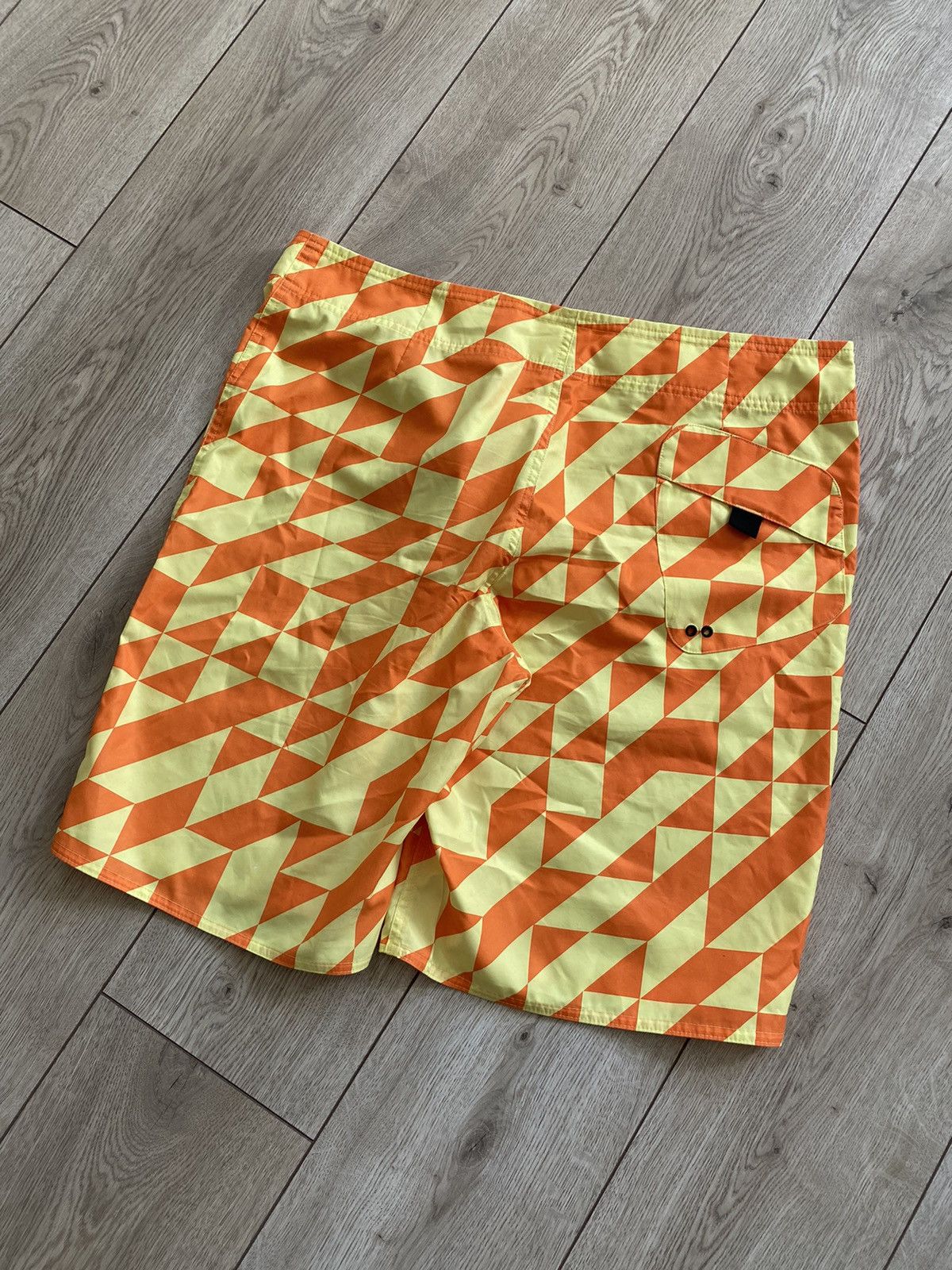 Nike Vintage Nike Swoosh shorts Size US 40 / EU 56 - 7 Thumbnail