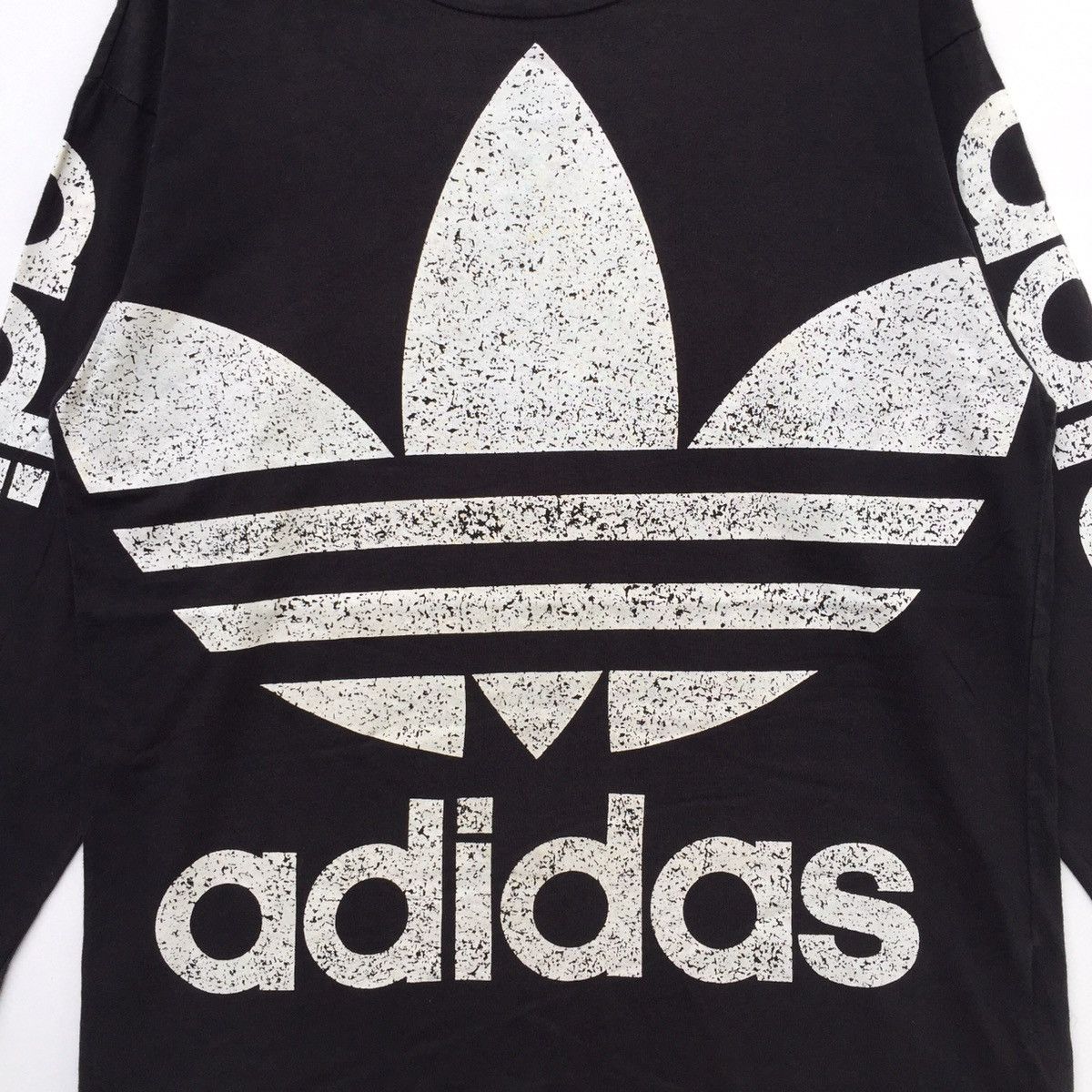 Adidas × Vintage Vintage 90s Adidas Trefoil Big Logo Spell Out T-shirt Swag Size US M / EU 48-50 / 2 - 7 Thumbnail