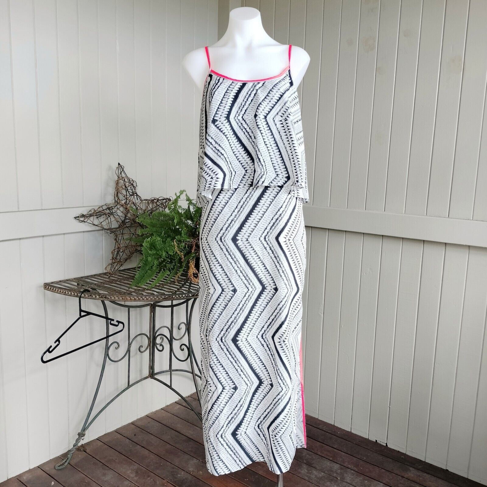Designer Portmans Dress Maxi Tiered Satin Abstract Chevron Cocktail Size L / US 10 / IT 46 - 1 Thumbnail