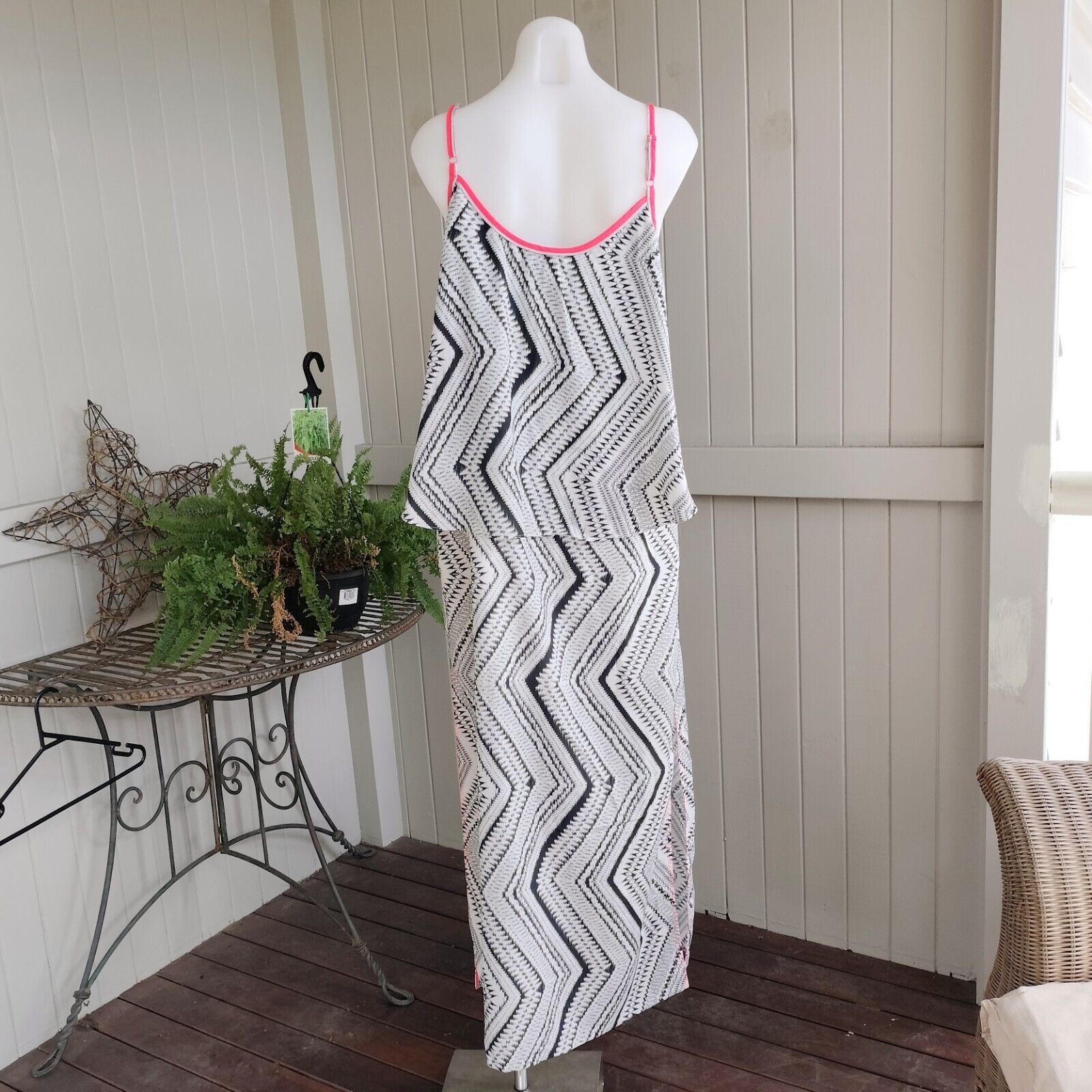 Designer Portmans Dress Maxi Tiered Satin Abstract Chevron Cocktail Size L / US 10 / IT 46 - 2 Thumbnail
