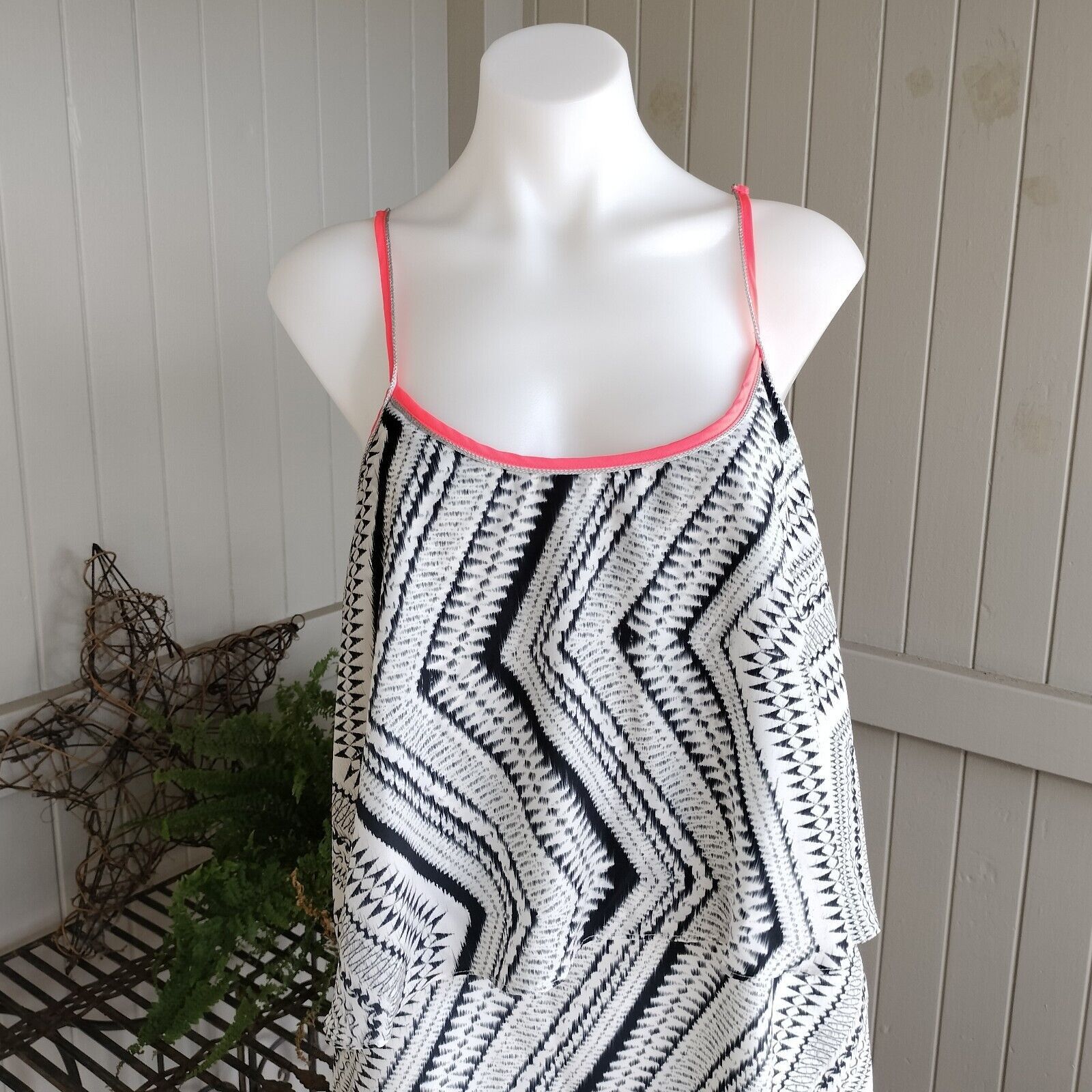 Designer Portmans Dress Maxi Tiered Satin Abstract Chevron Cocktail Size L / US 10 / IT 46 - 4 Thumbnail