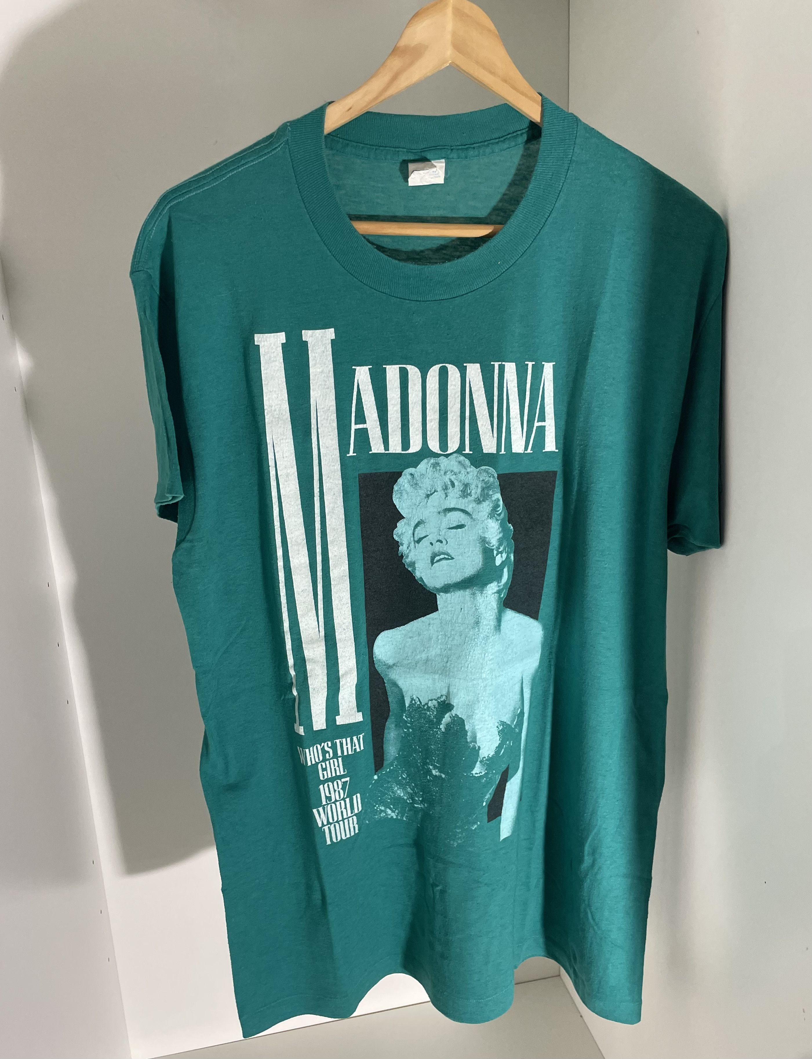 Band Tees Vintage Madonna Who's that girl 1987 world tour Size US XL / EU 56 / 4 - 1 Thumbnail