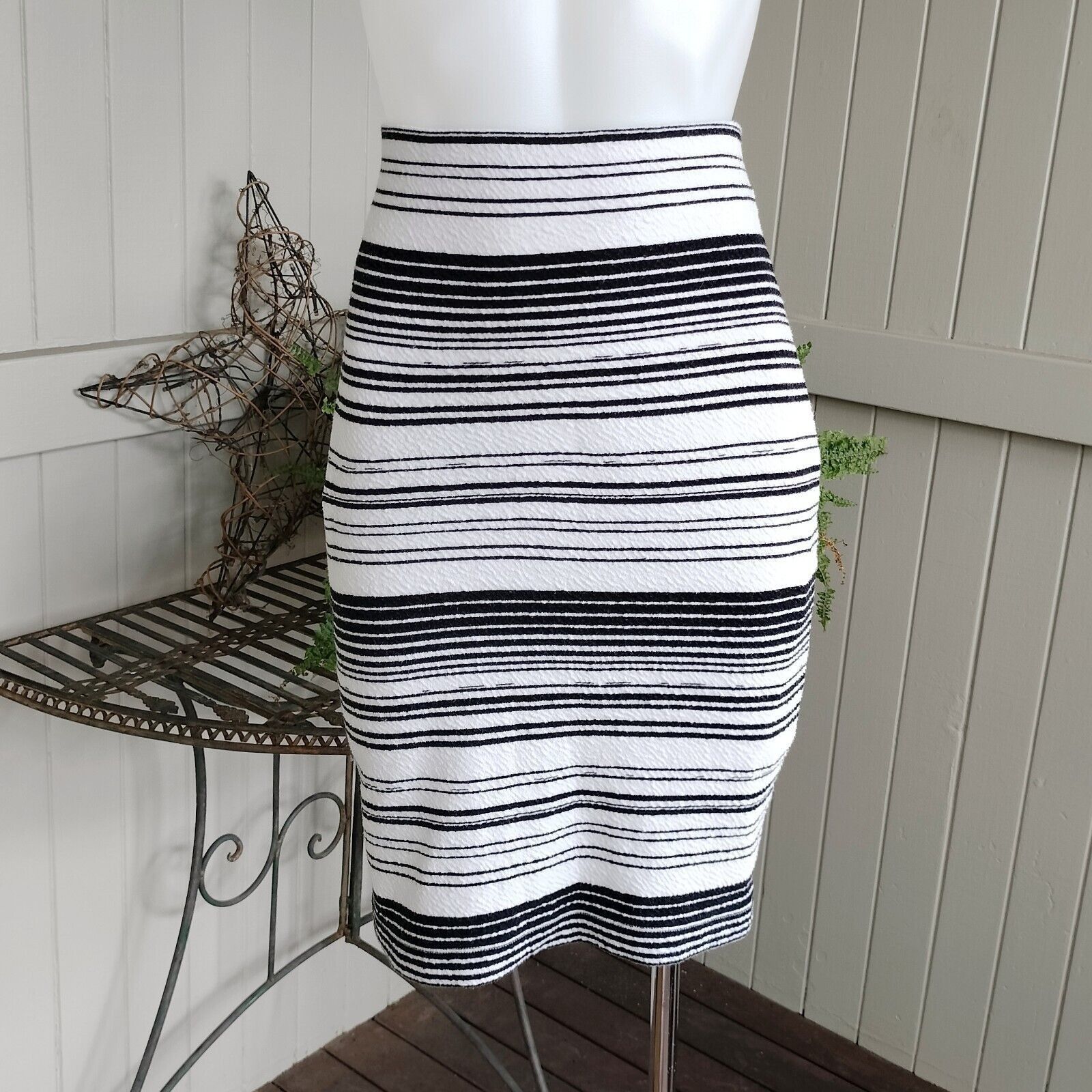 Country Road × Designer Country Road Skirt Stripe High Waist Bodycon Tube Corporate Size 26" / US 2 / IT 38 - 1 Thumbnail