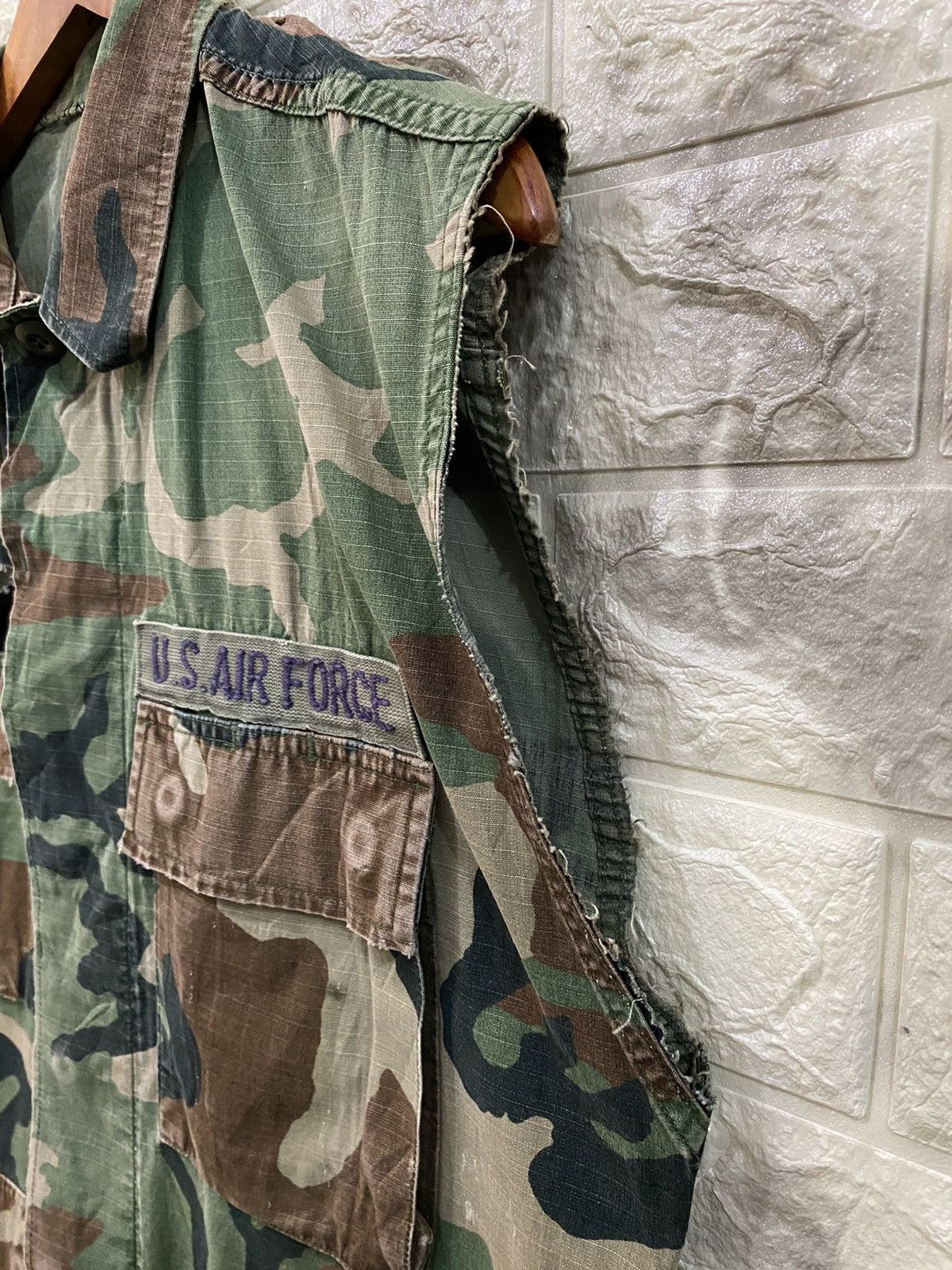 Vintage Vintage US Air Force sleeve less Camo Size US M / EU 48-50 / 2 - 4 Thumbnail