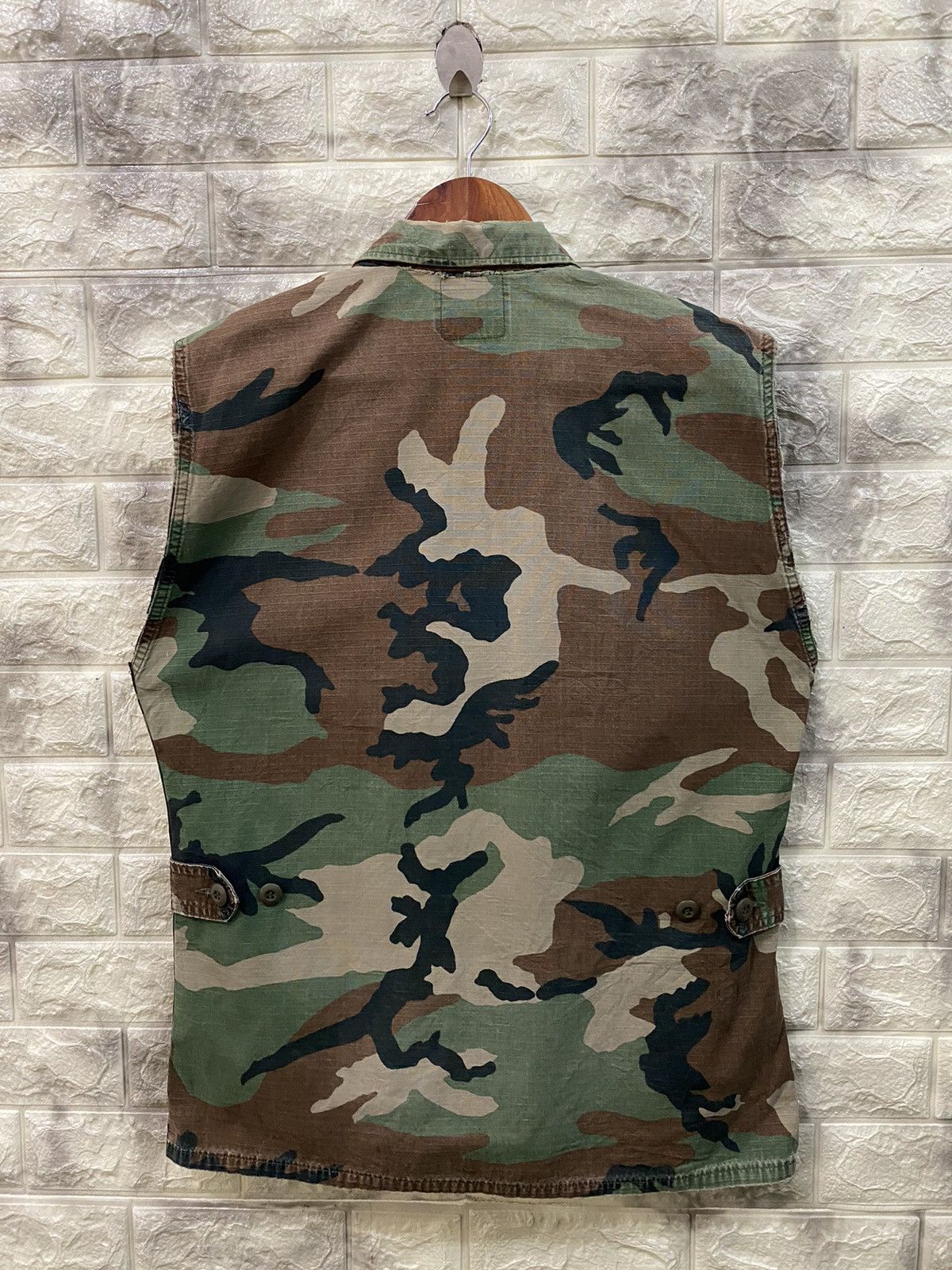 Vintage Vintage US Air Force sleeve less Camo Size US M / EU 48-50 / 2 - 8 Thumbnail