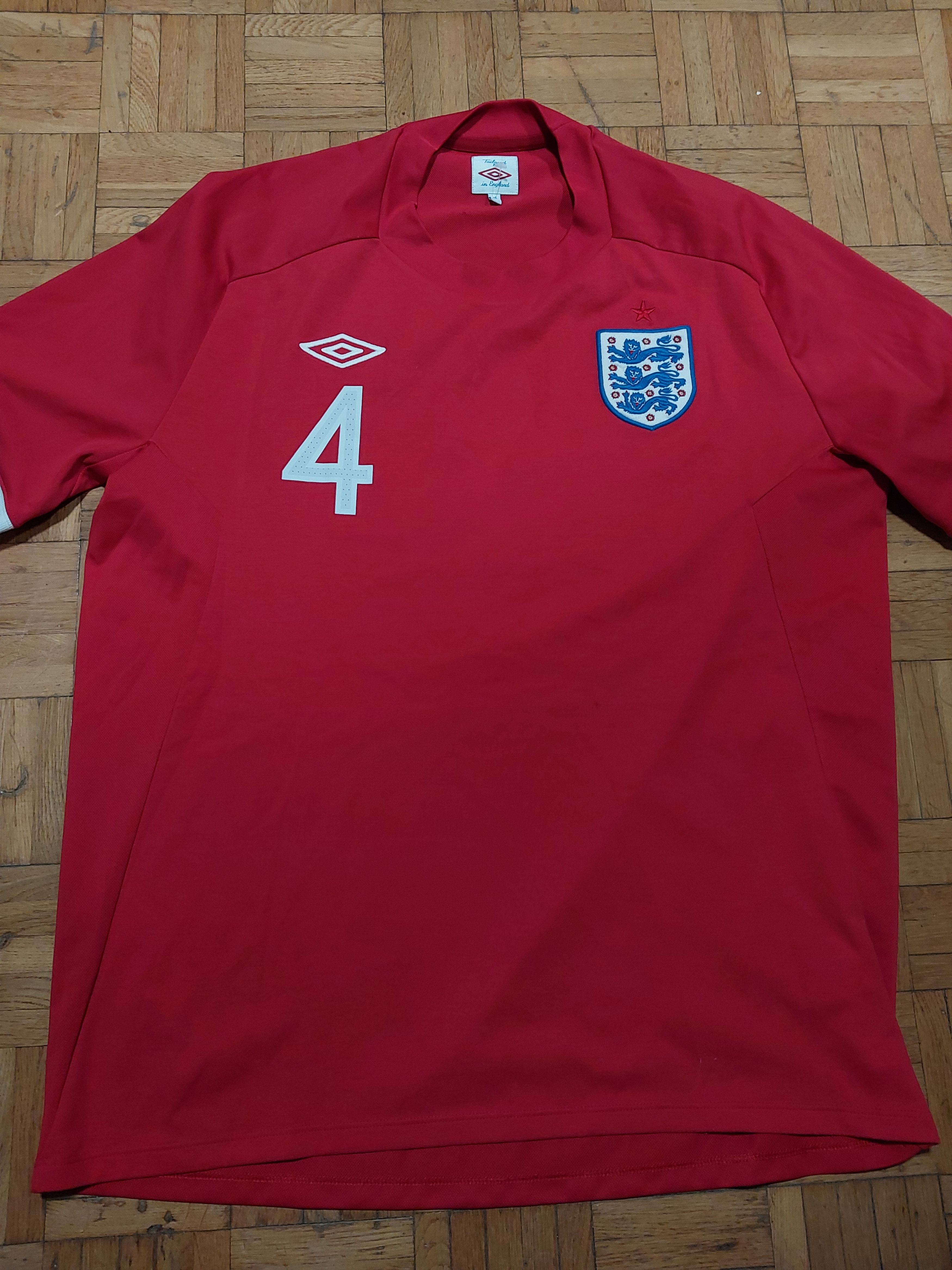 Maillot Angleterre Rétro Umbro Gerrard 4 Rouge - Taille M, Neuf