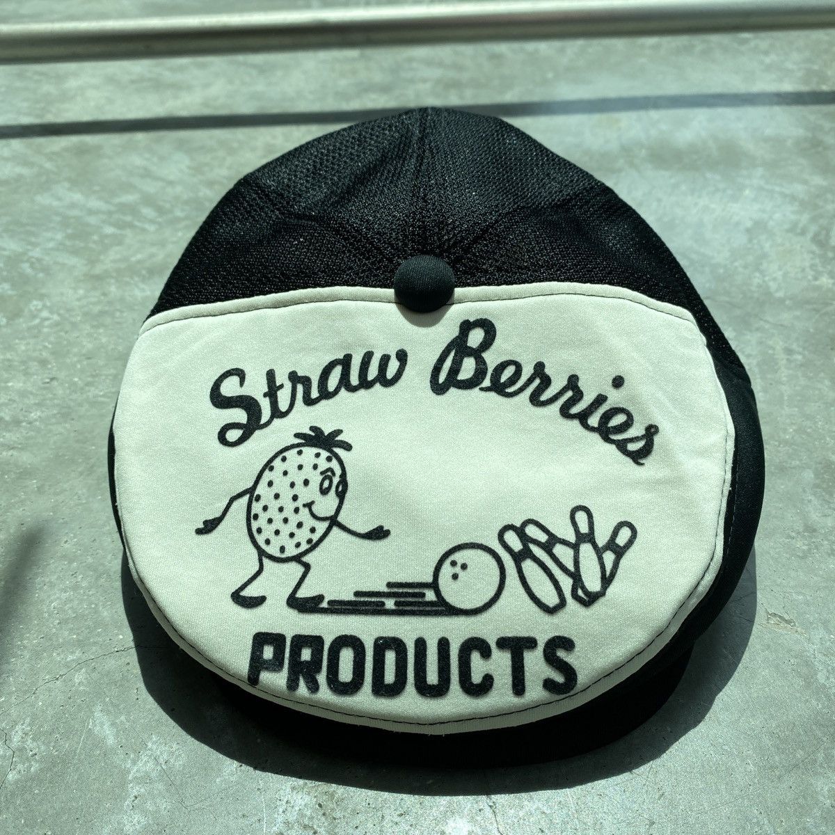 Hysteric Glamour × Japanese Brand Vintage Hysteric Glamour Straw Berries News Boy Mesh Cap Size ONE SIZE - 1 Thumbnail